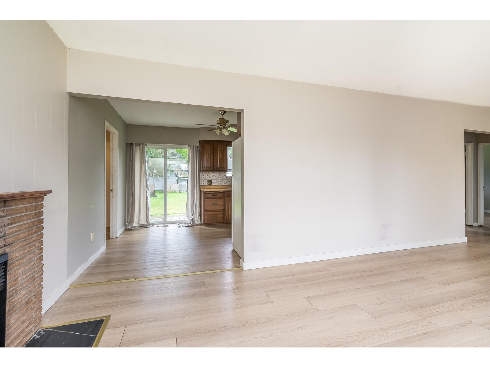 Photo 10 of 10331 155 A Street, Surrey BC
