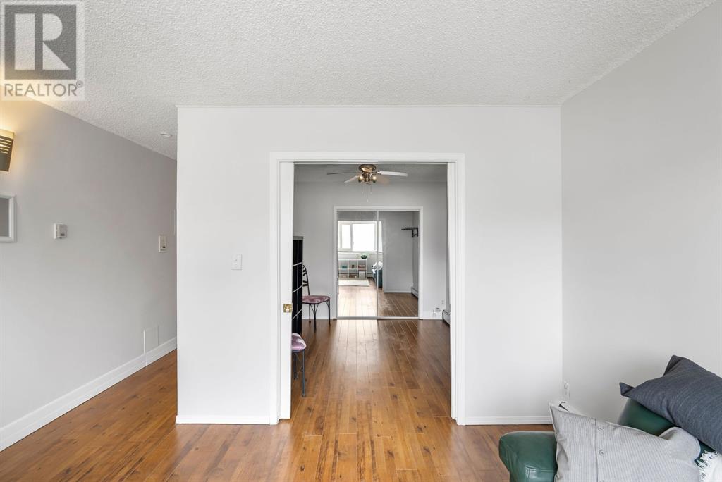 Single Family House for Sale in    Avenue NW Sunnyside Calgary 