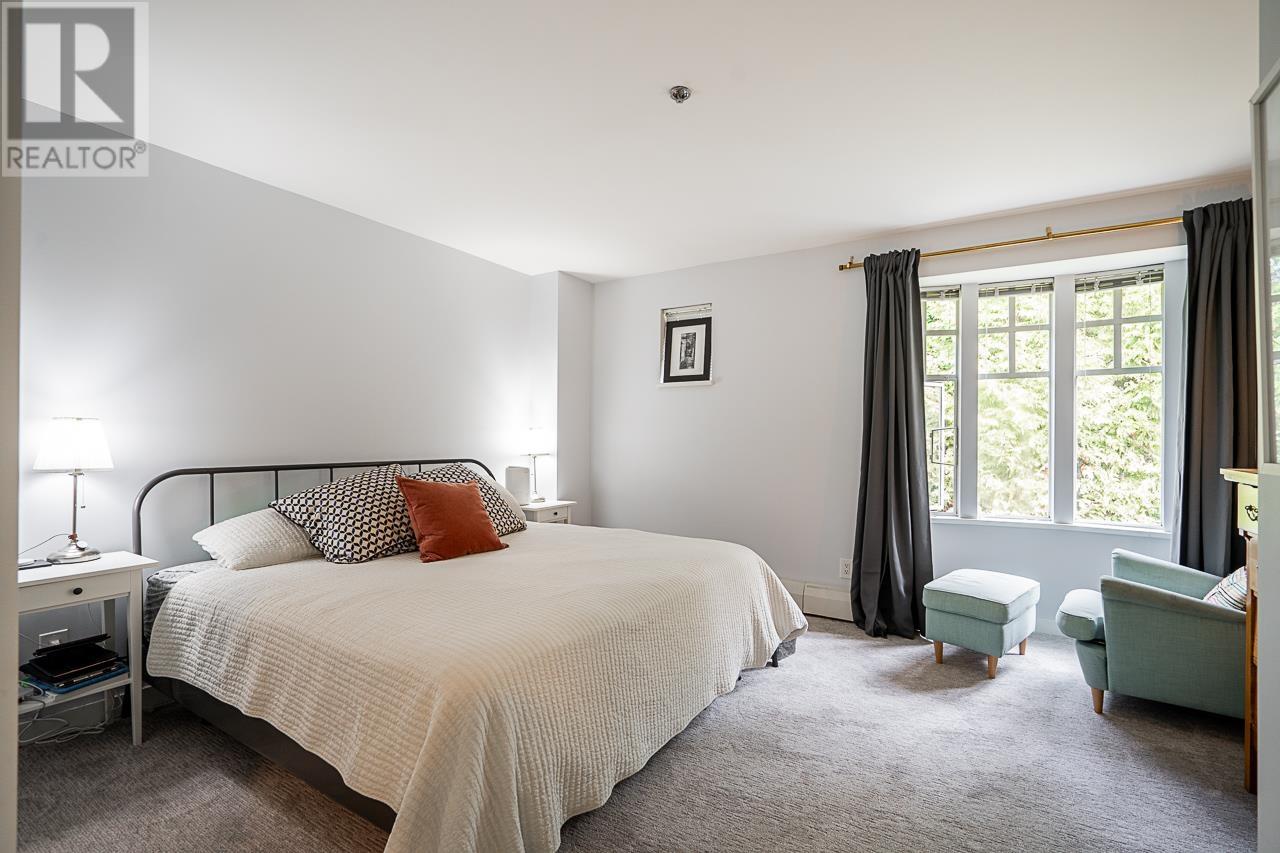6 5880 HAMPTON PLACE, Vancouver