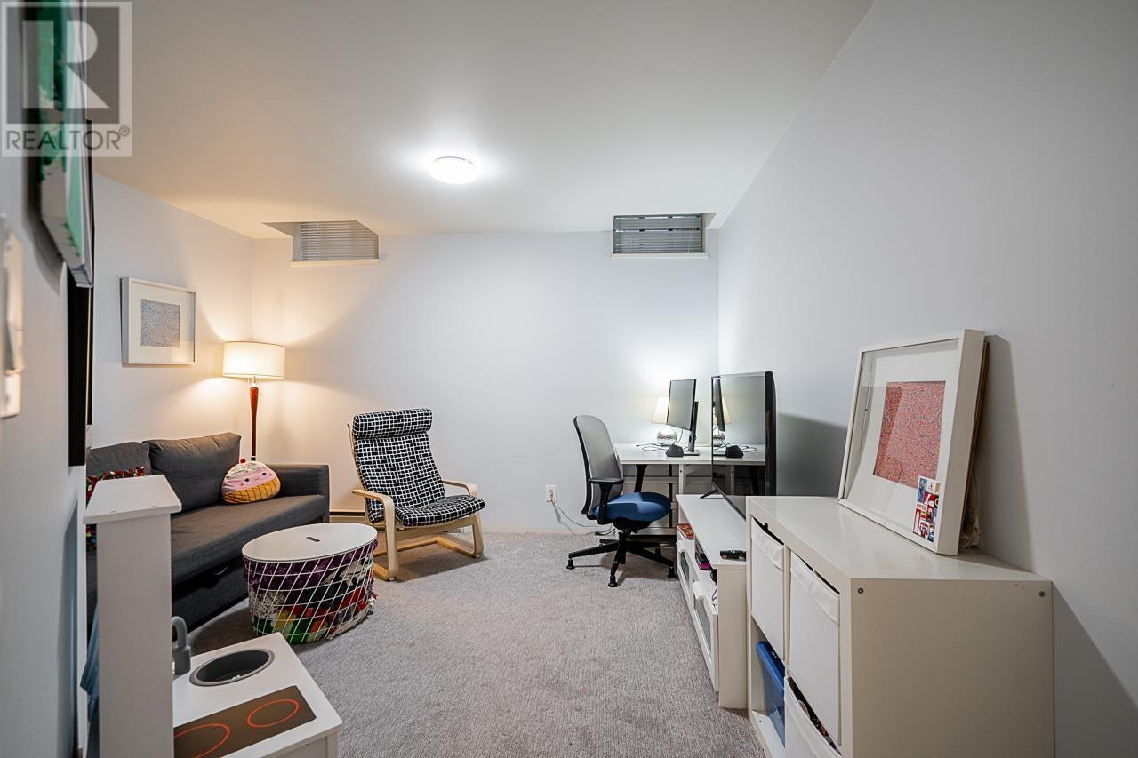 6 5880 HAMPTON PLACE, Vancouver