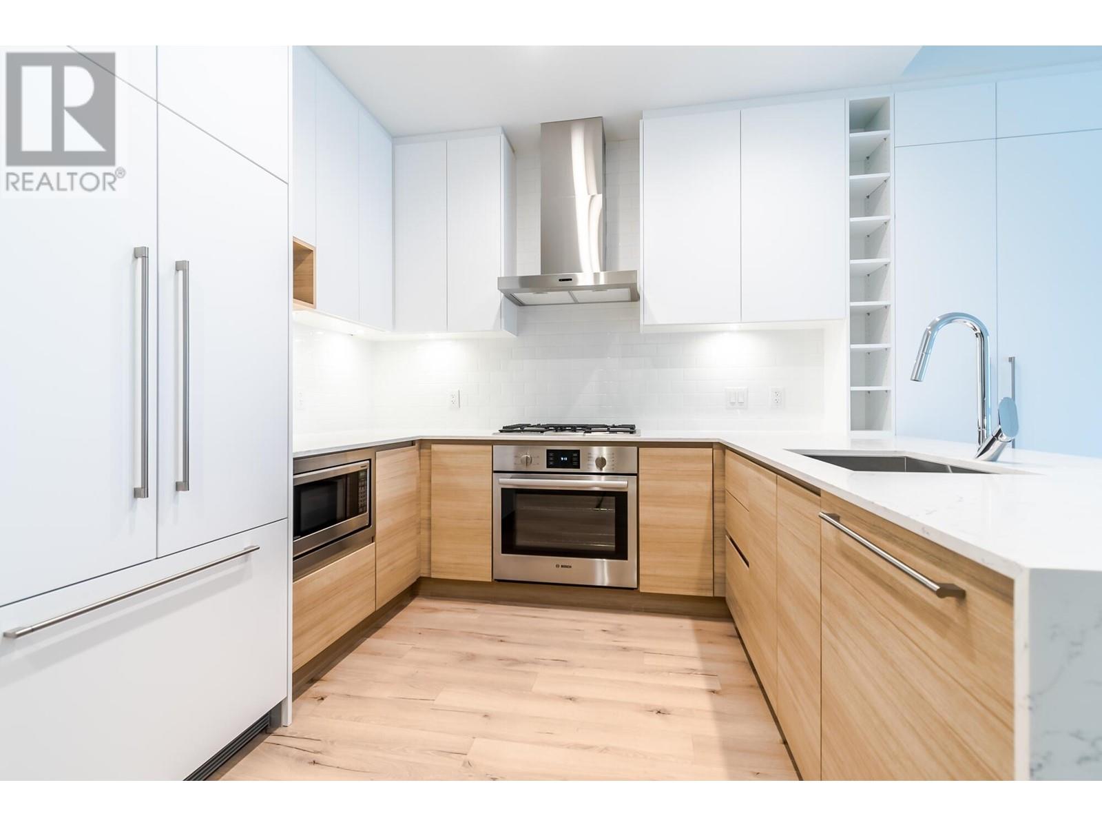 601 3131 MURRAY STREET, Port Moody real estate listing R2946504