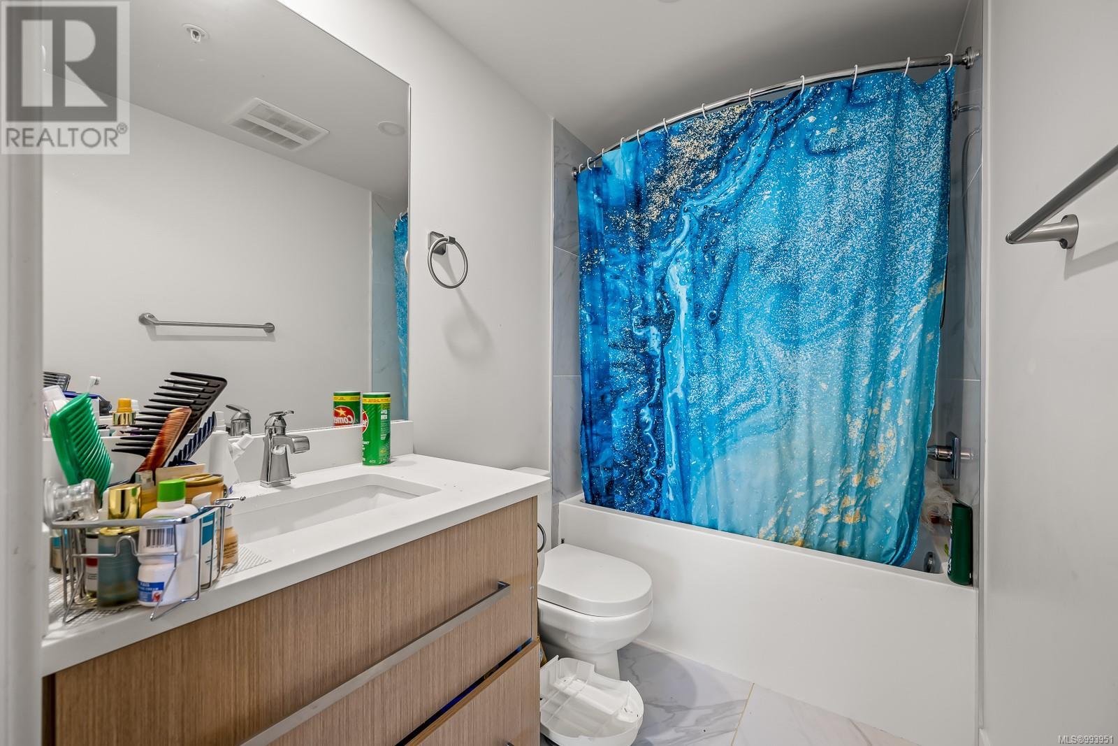215 3070 Kilpatrick Ave, Courtenay real estate listing 993951
