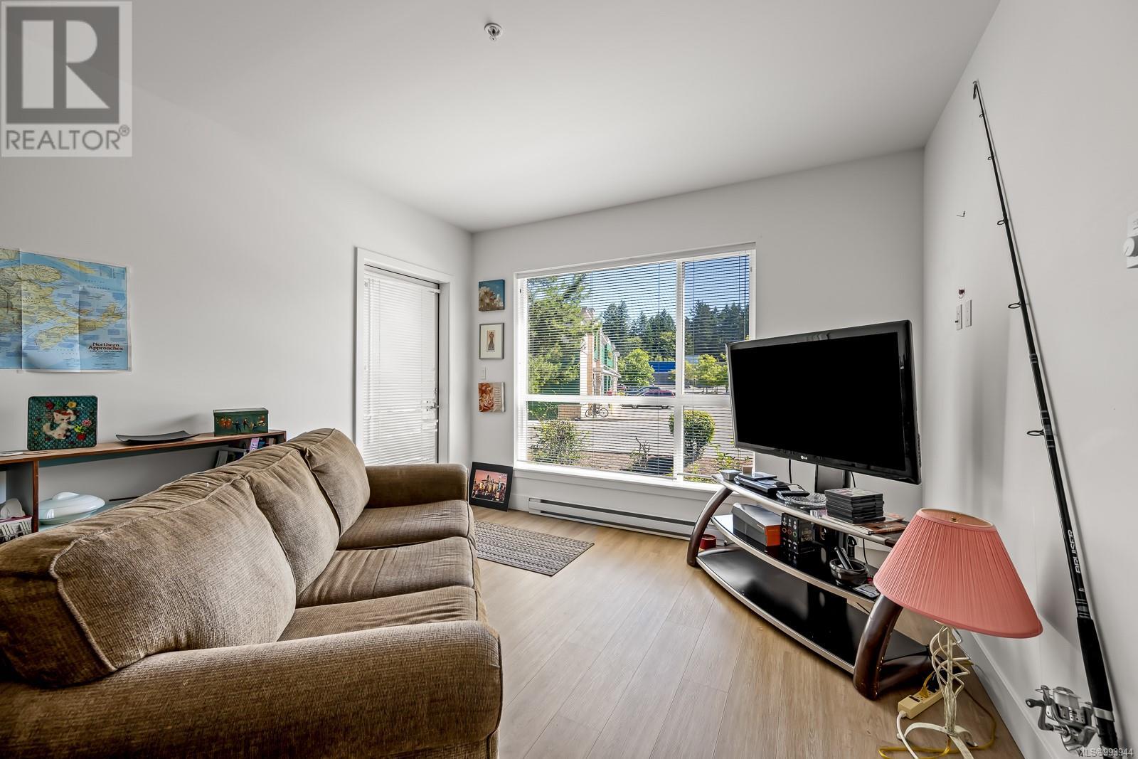 208 3070 Kilpatrick Ave, Courtenay real estate listing 993944