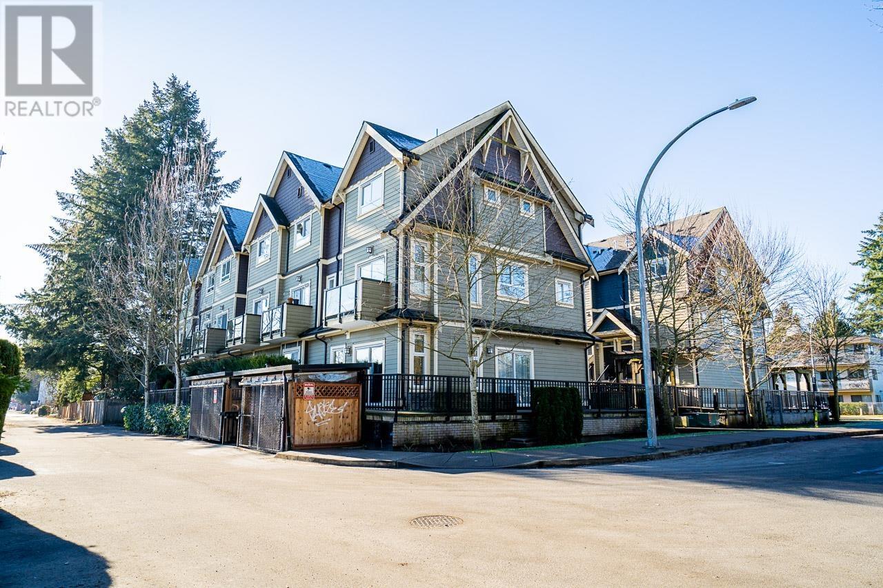 104 3488 SEFTON STREET, Port Coquitlam real estate listing R2985117