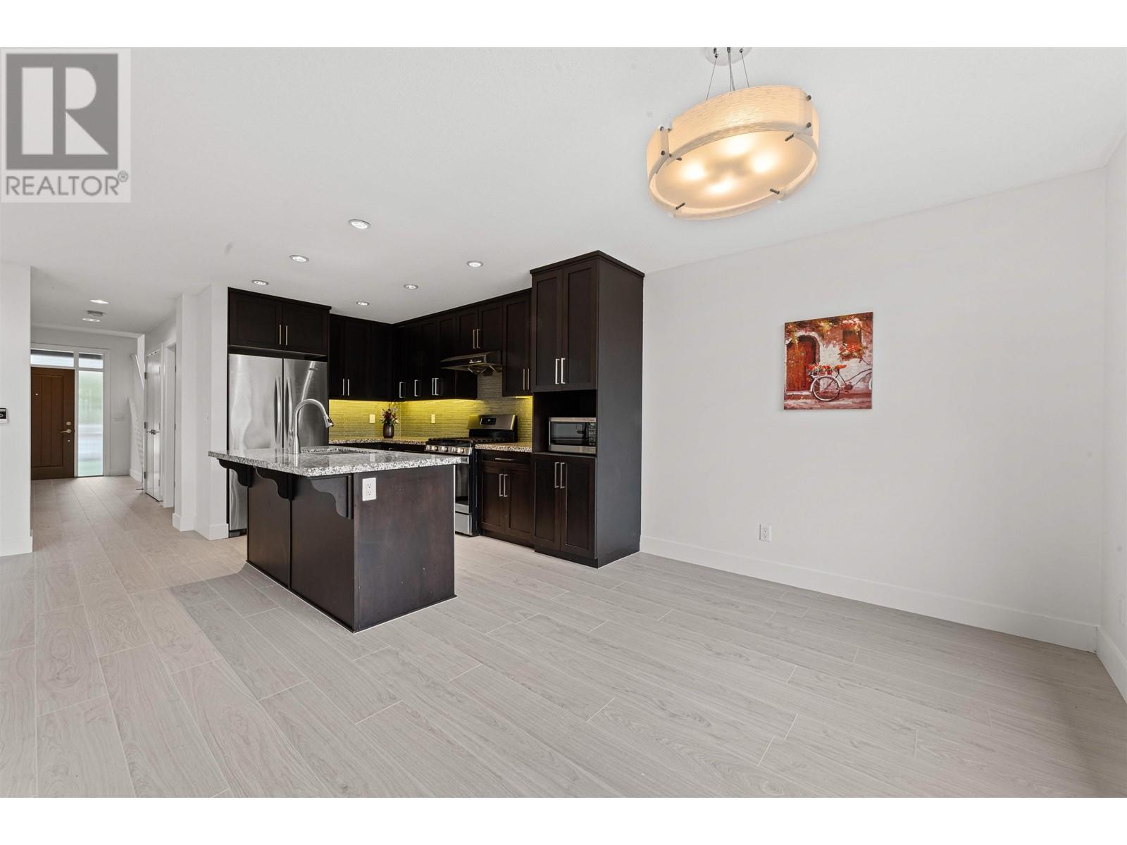 106 3450 DAVID AVENUE, Coquitlam