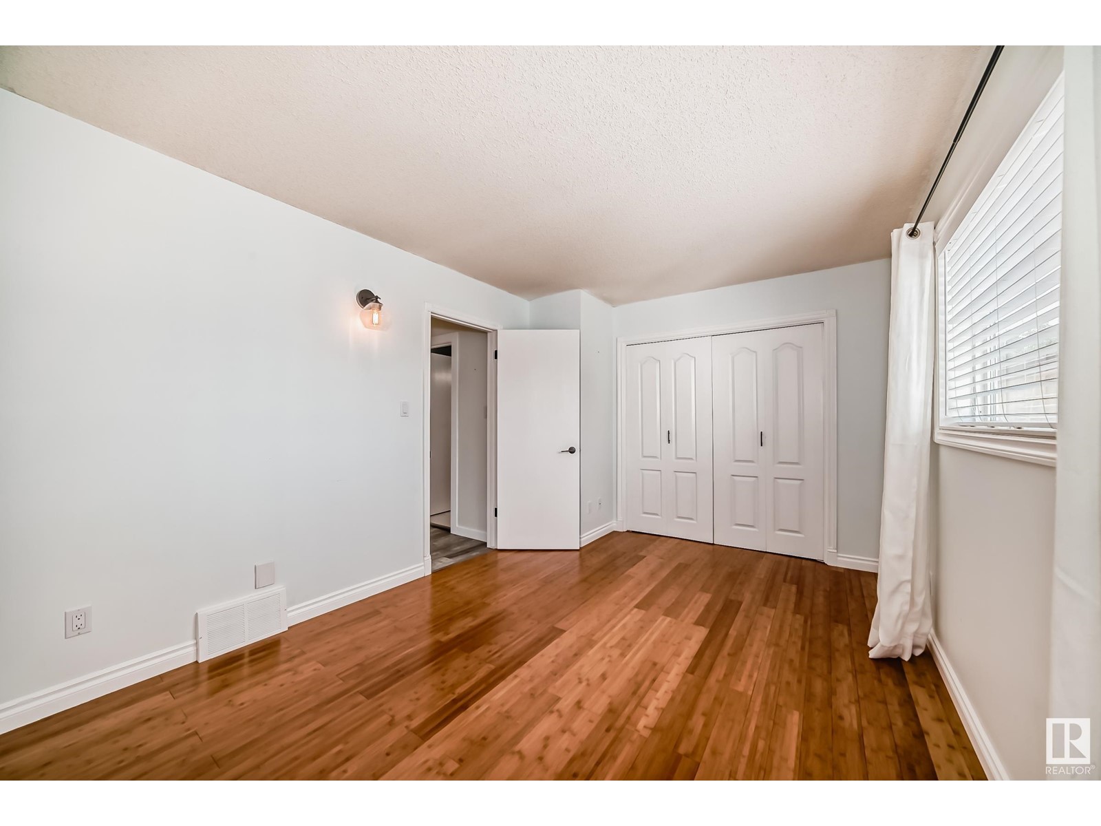 5410 188 ST NW, Edmonton