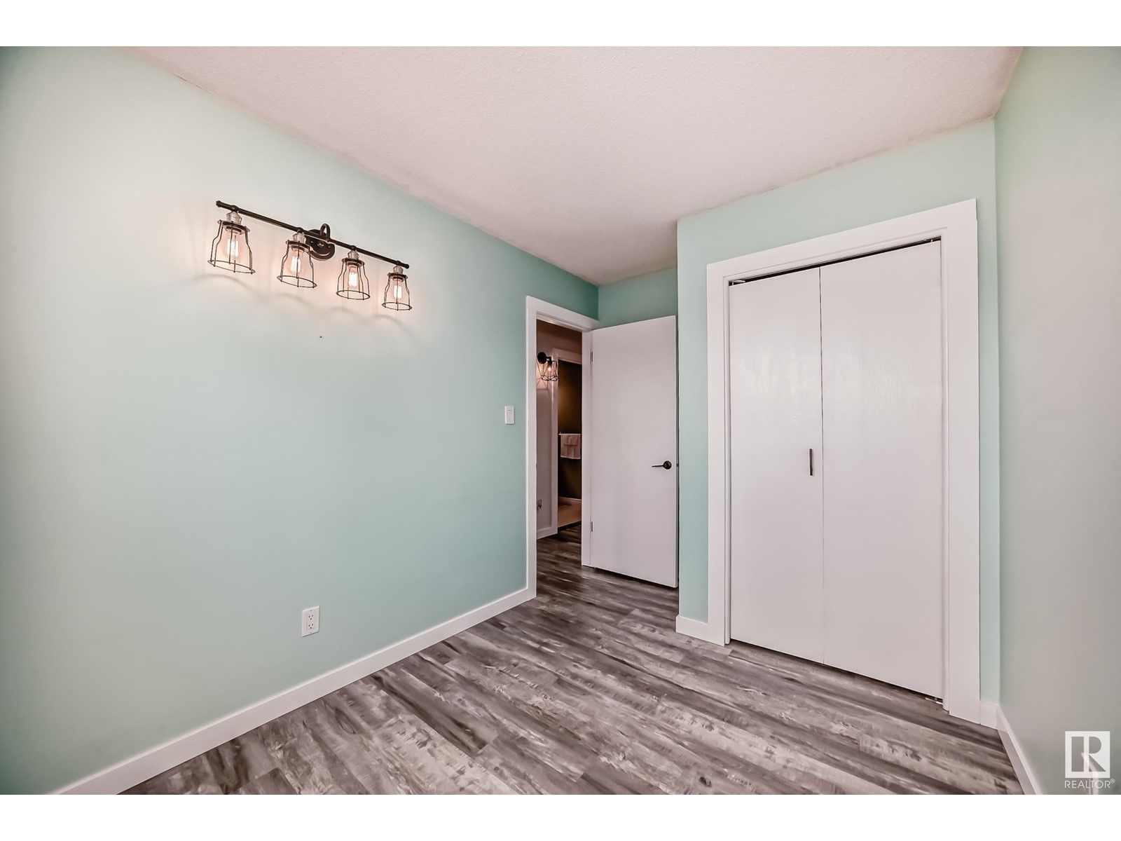 5410 188 ST NW, Edmonton