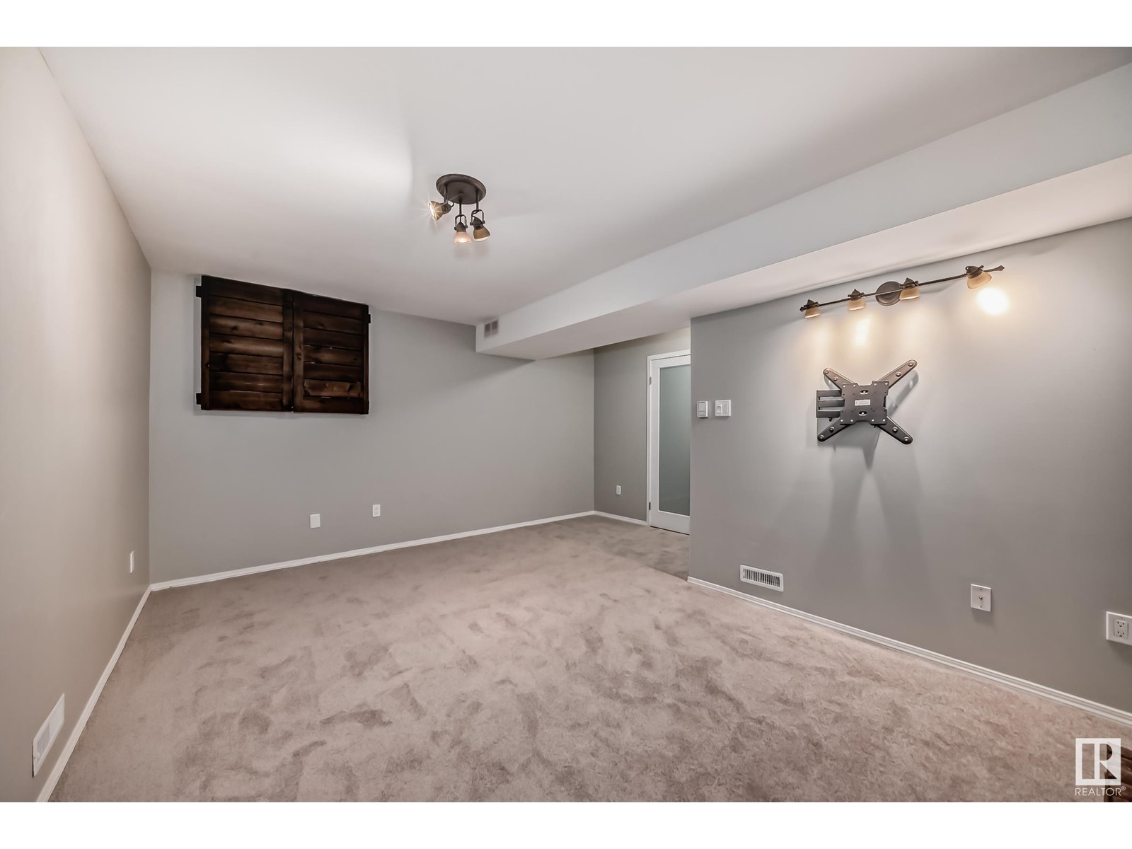 5410 188 ST NW, Edmonton