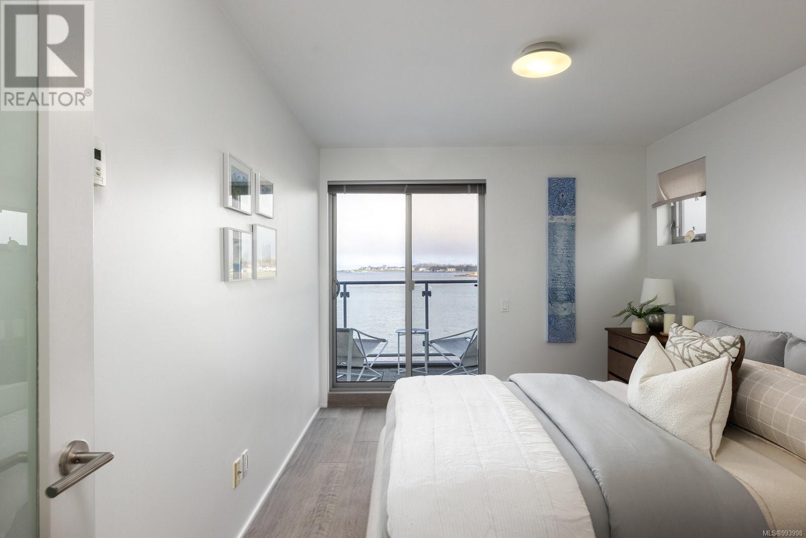  2179 Crescent Road, Oak Bay