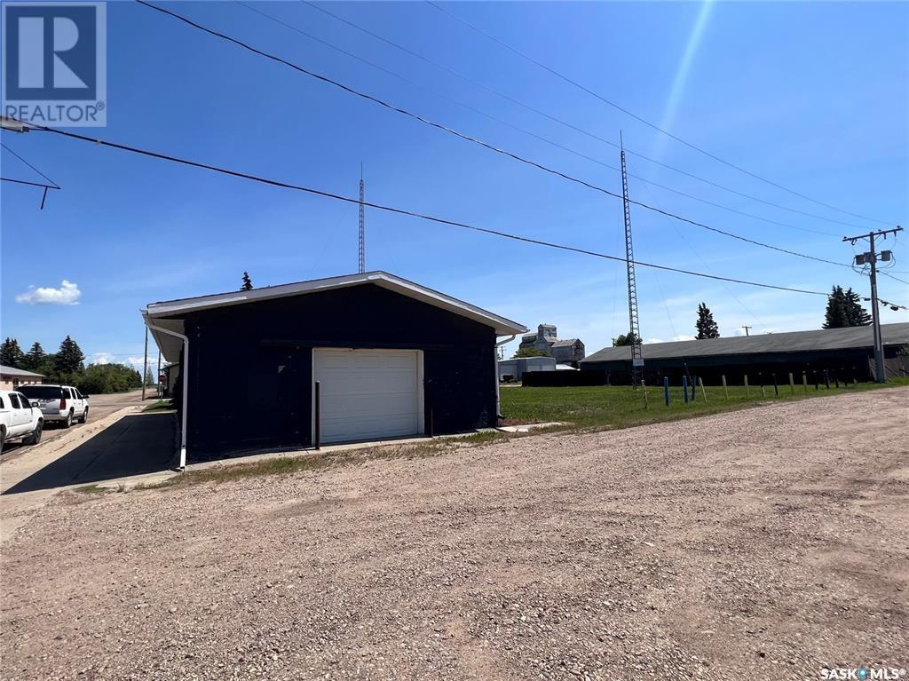Photo 7 of 402 Hill Avenue, Cut Knife SK