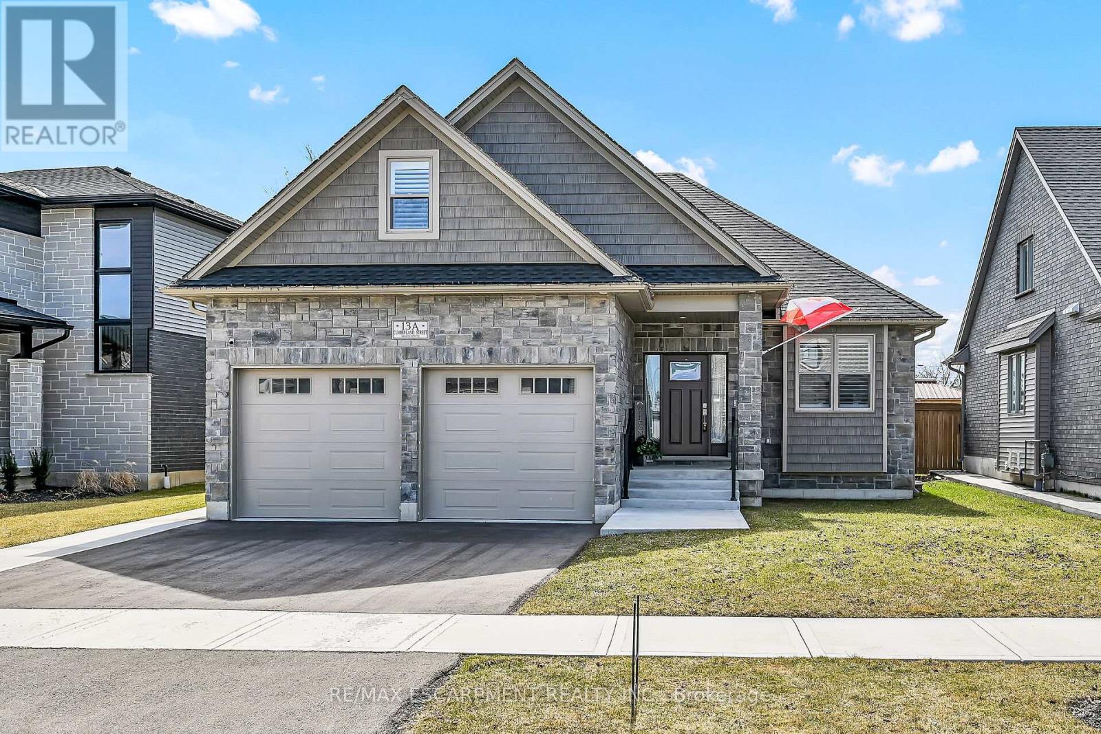 Photo 1 of 13 A Cumberland Street, Brantford ON