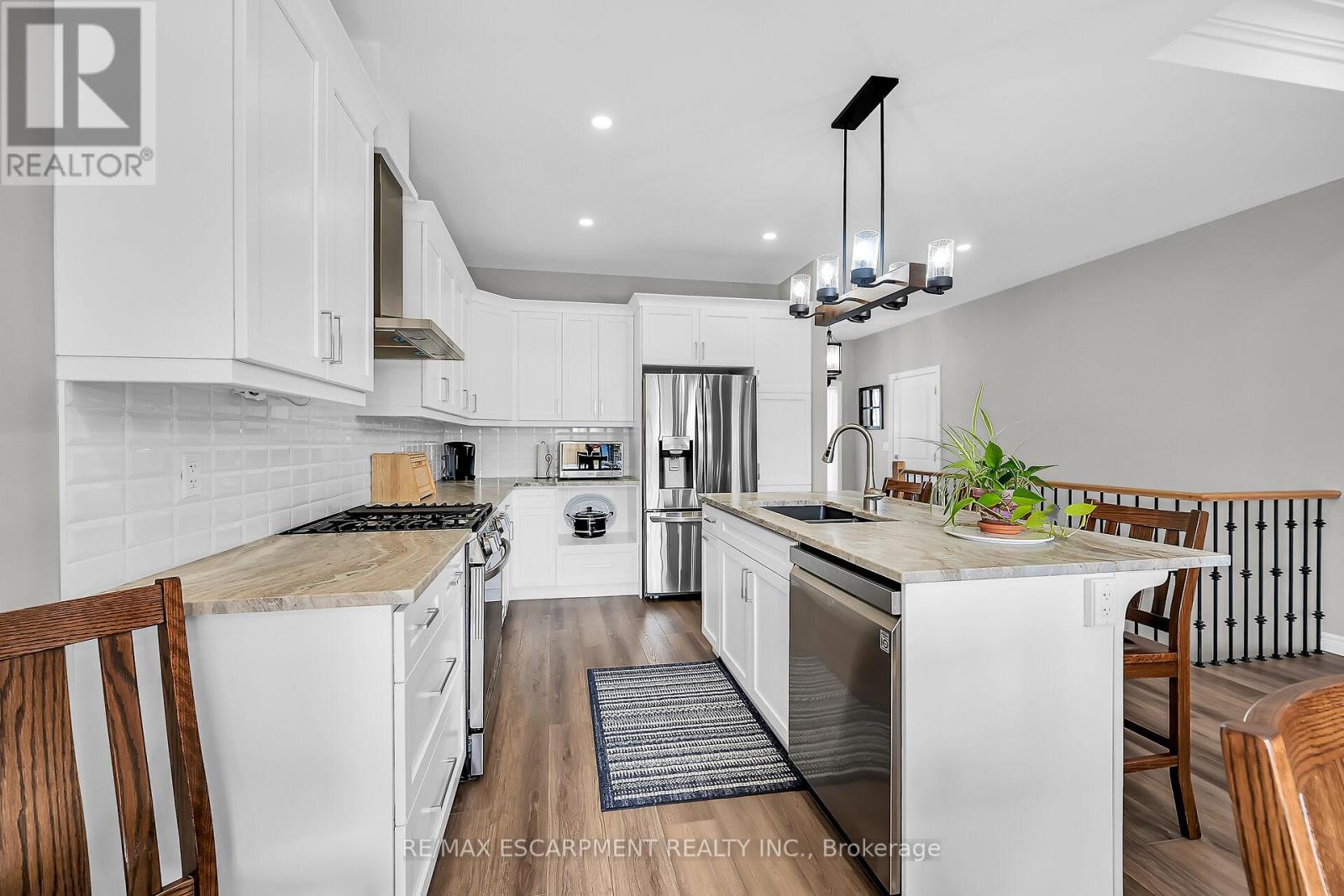 Photo 10 of 13 A Cumberland Street, Brantford ON