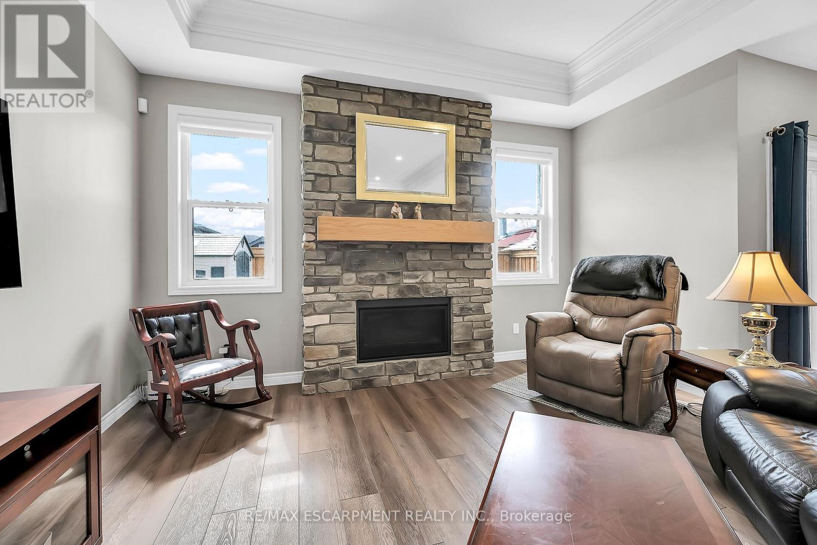 Photo 18 of 13 A Cumberland Street, Brantford ON