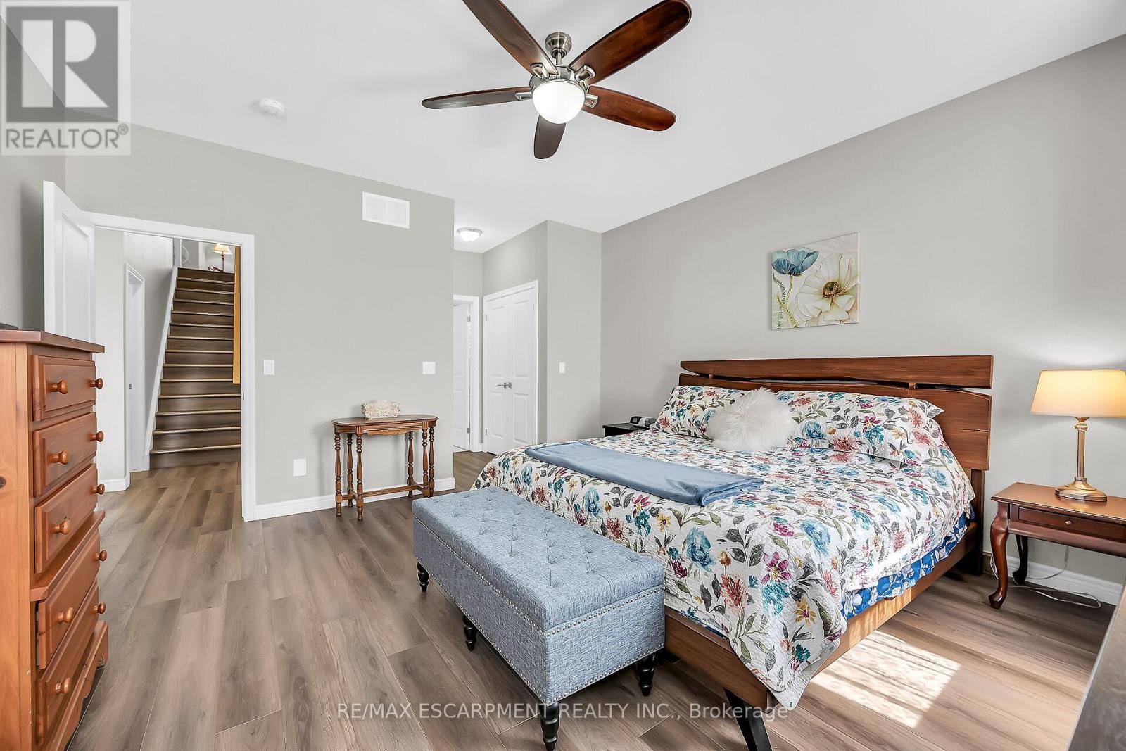 Photo 23 of 13 A Cumberland Street, Brantford ON