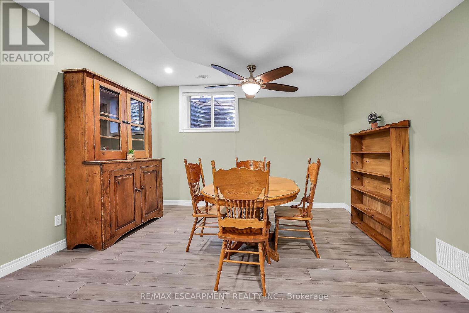 Photo 37 of 13 A Cumberland Street, Brantford ON