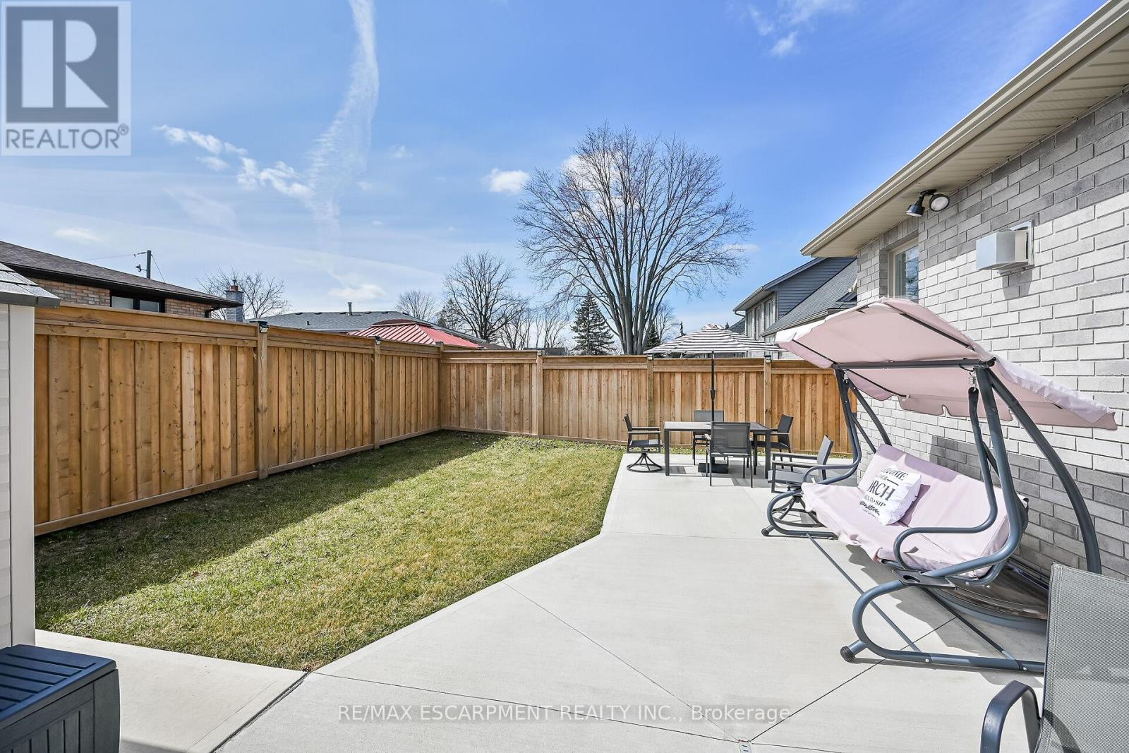 Photo 47 of 13 A Cumberland Street, Brantford ON