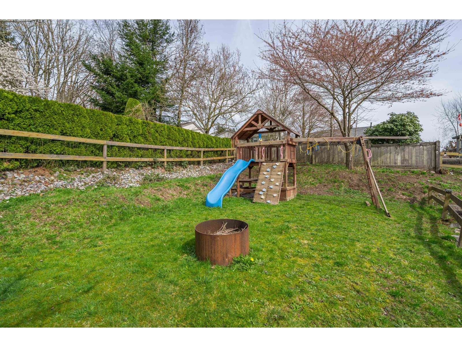 32895 ARBUTUS AVENUE, Mission real estate listing R2984165