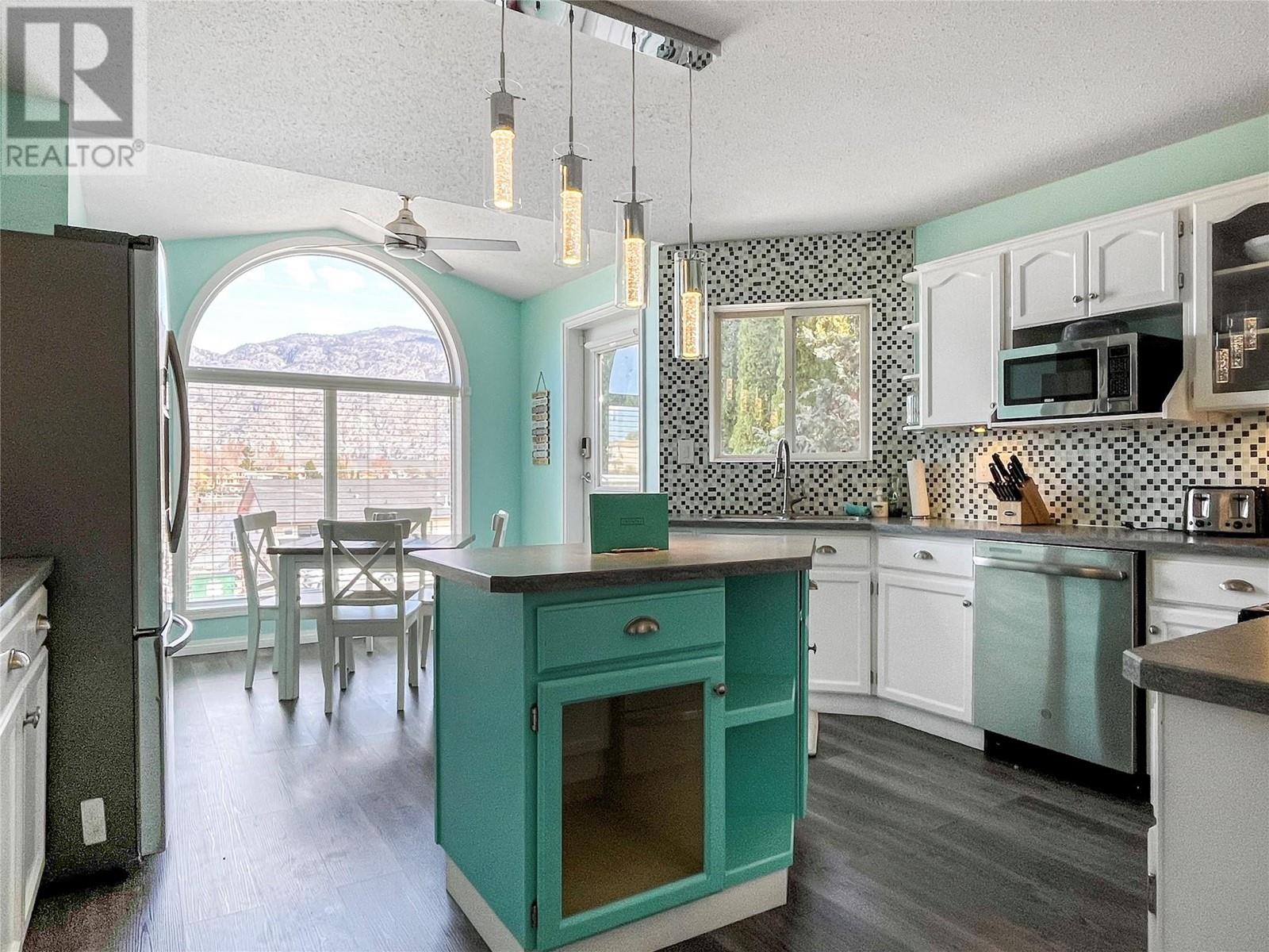 5814 OLEANDER Drive, Osoyoos