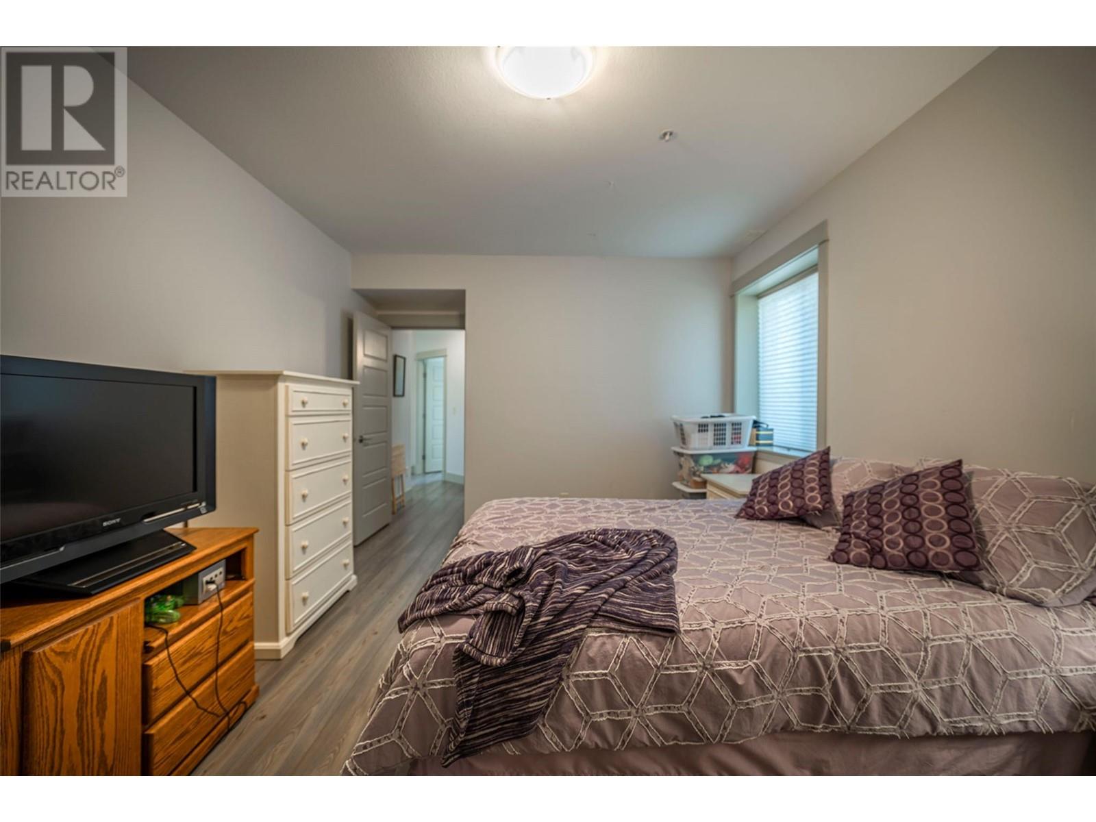  4134 Camelback Way, Vernon