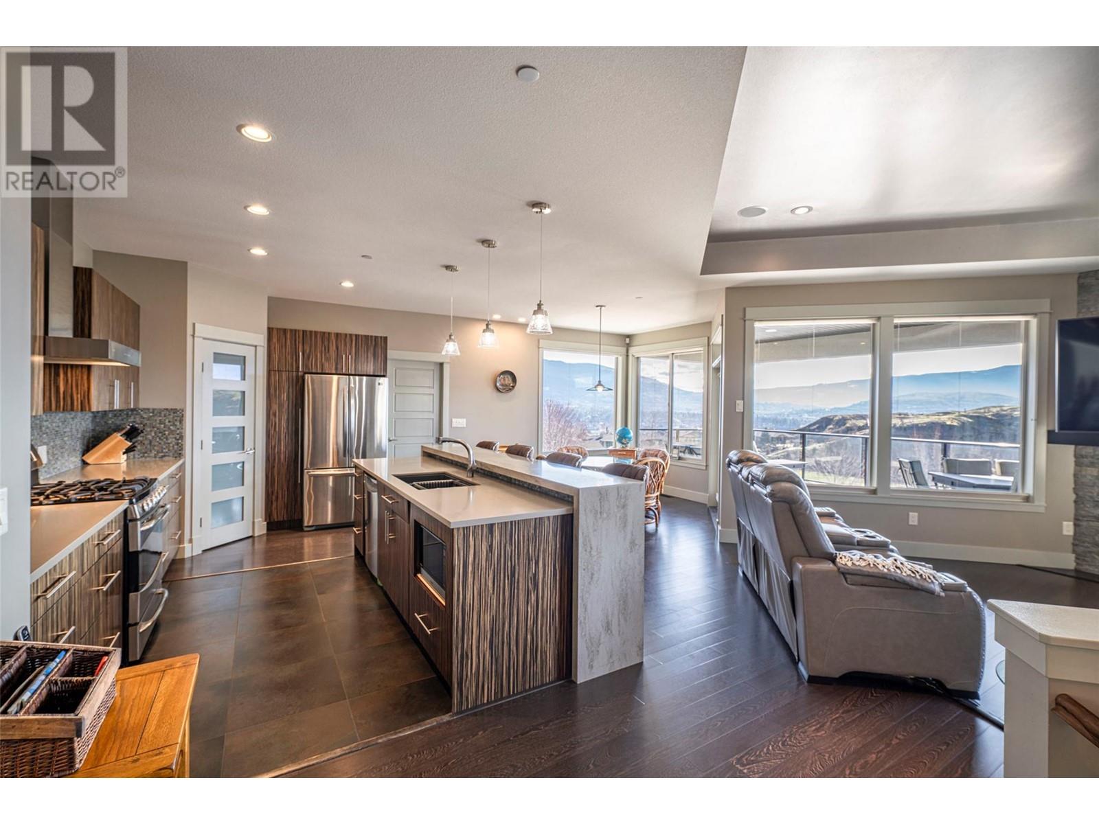  4134 Camelback Way, Vernon