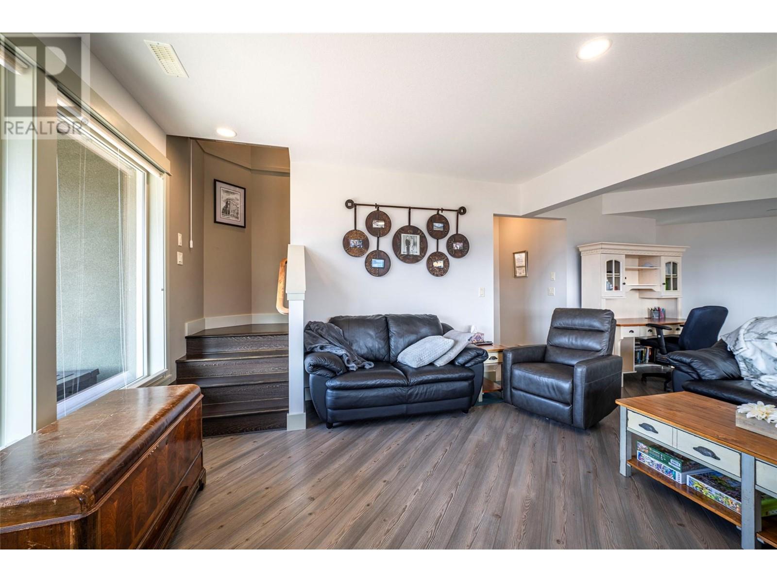  4134 Camelback Way, Vernon