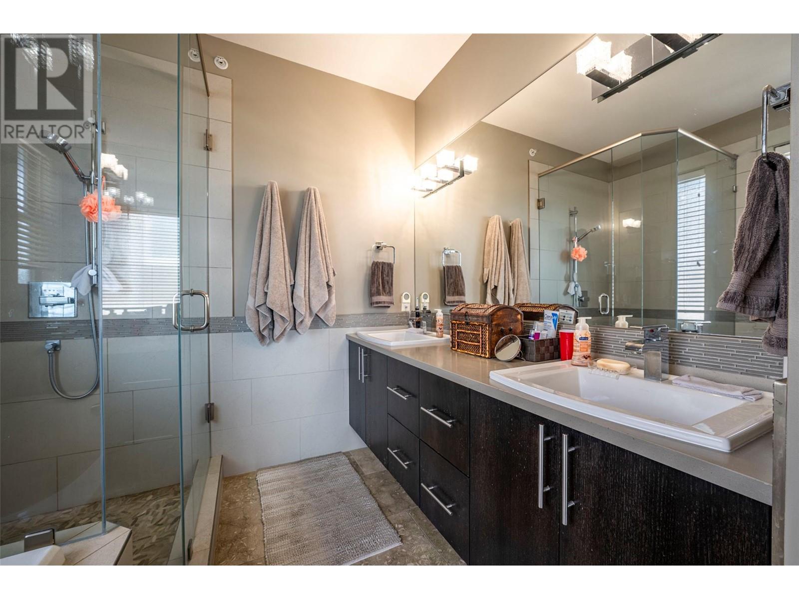  4134 Camelback Way, Vernon