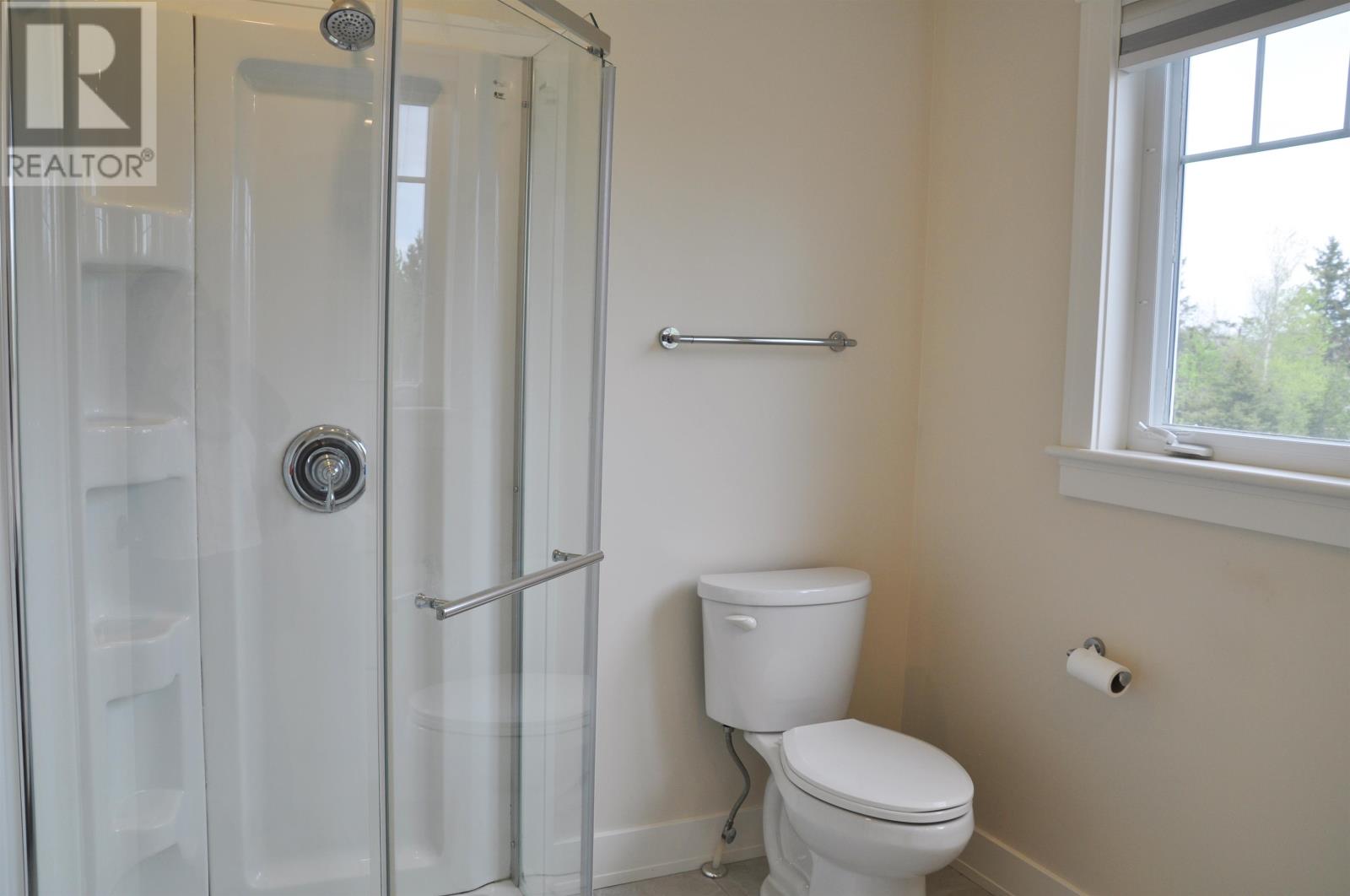 50 ENGLAND CIRCLE - 21