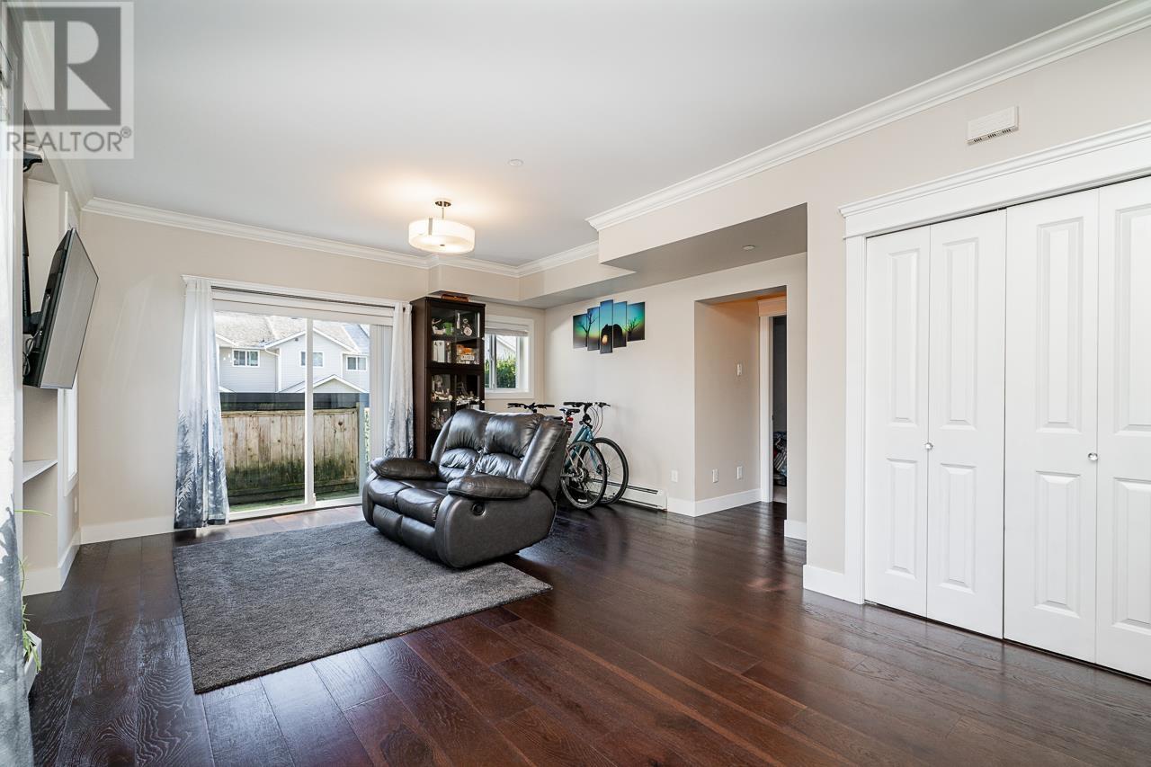 104 3488 SEFTON STREET, Port Coquitlam real estate listing R2985117