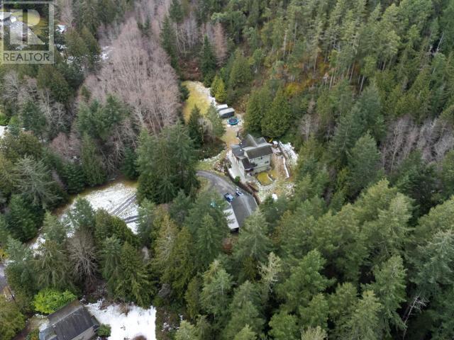 6818 IRVINE STREET, Powell River
