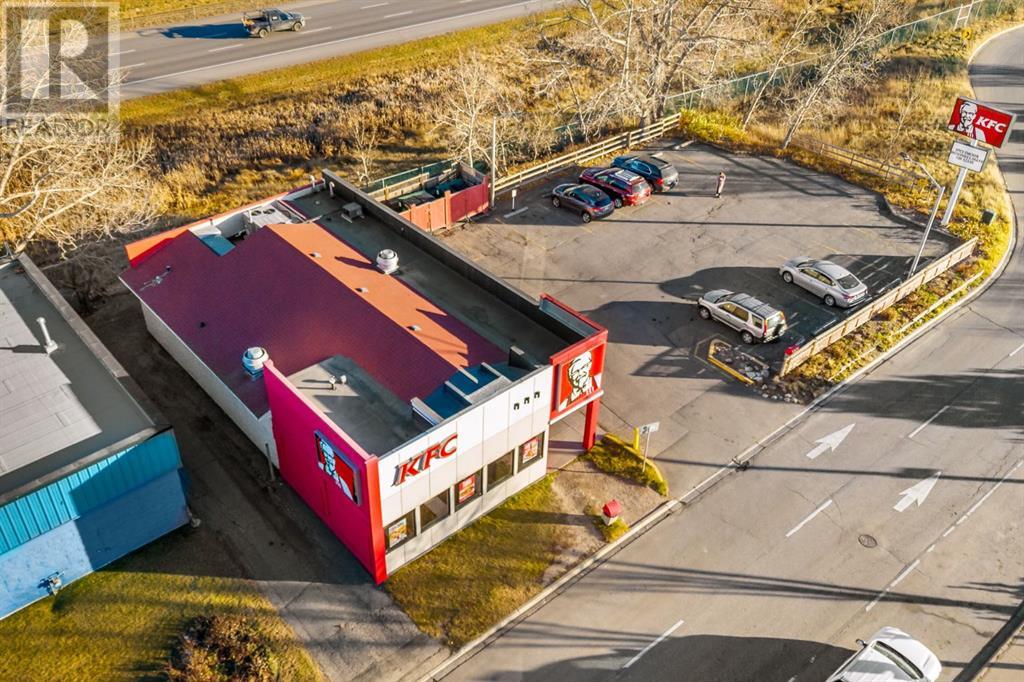 Photo 4 of 224 Edmonton Trail Se, Airdrie AB