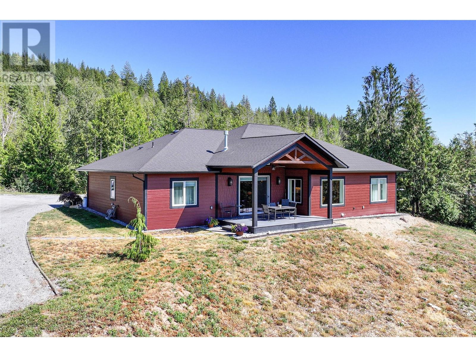 Photo 6 of 6209 Tatlow Road, Salmon Arm BC