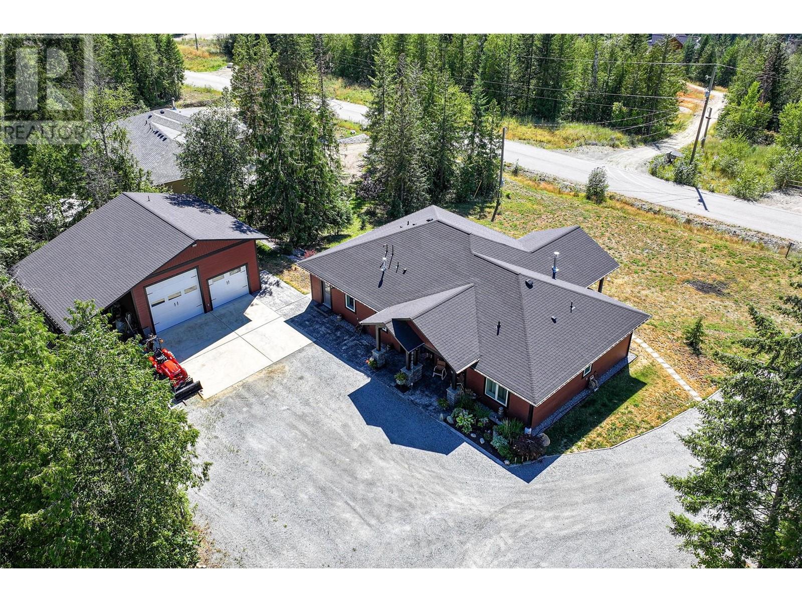 Photo 12 of 6209 Tatlow Road, Salmon Arm BC