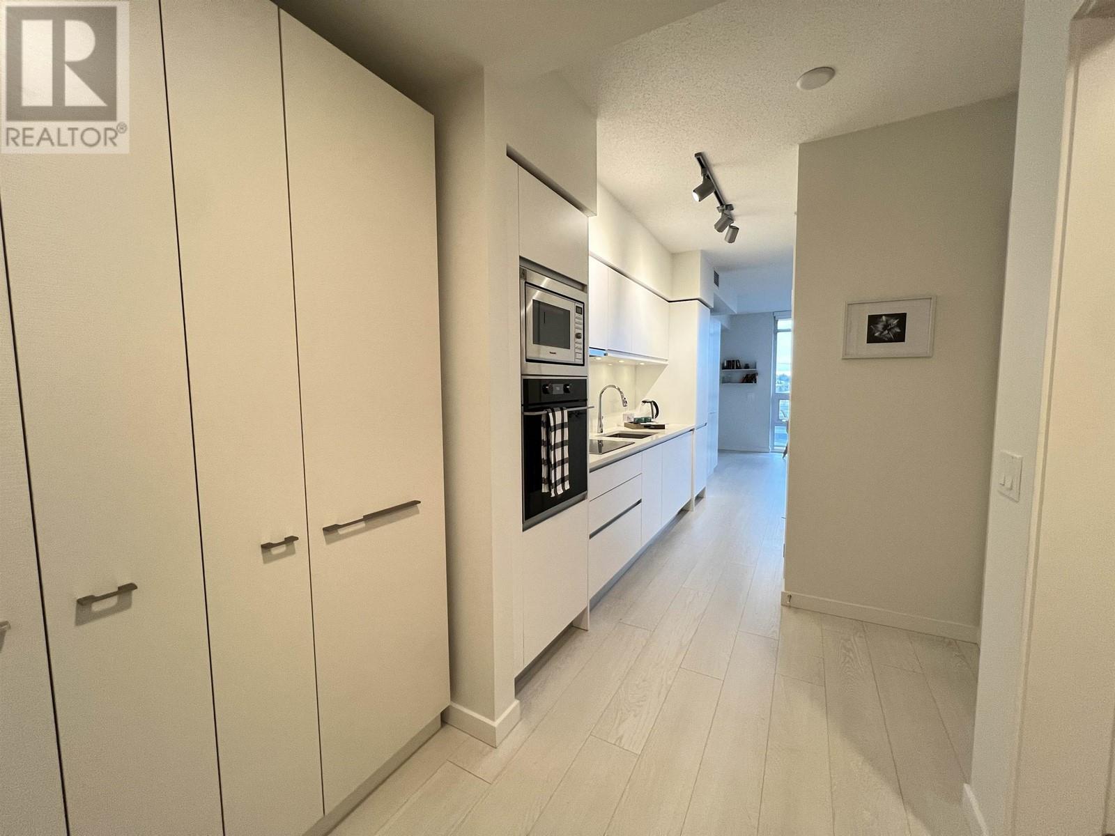 Photo 7 of 809 180 E 2nd Avenue, Vancouver BC