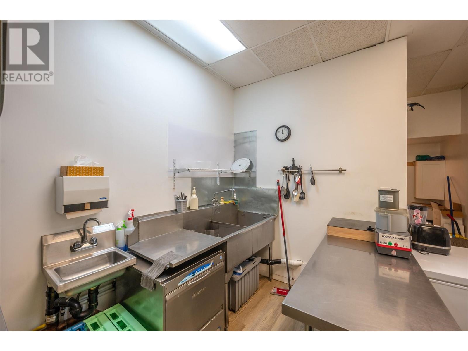 65 Nanaimo Avenue E, Penticton