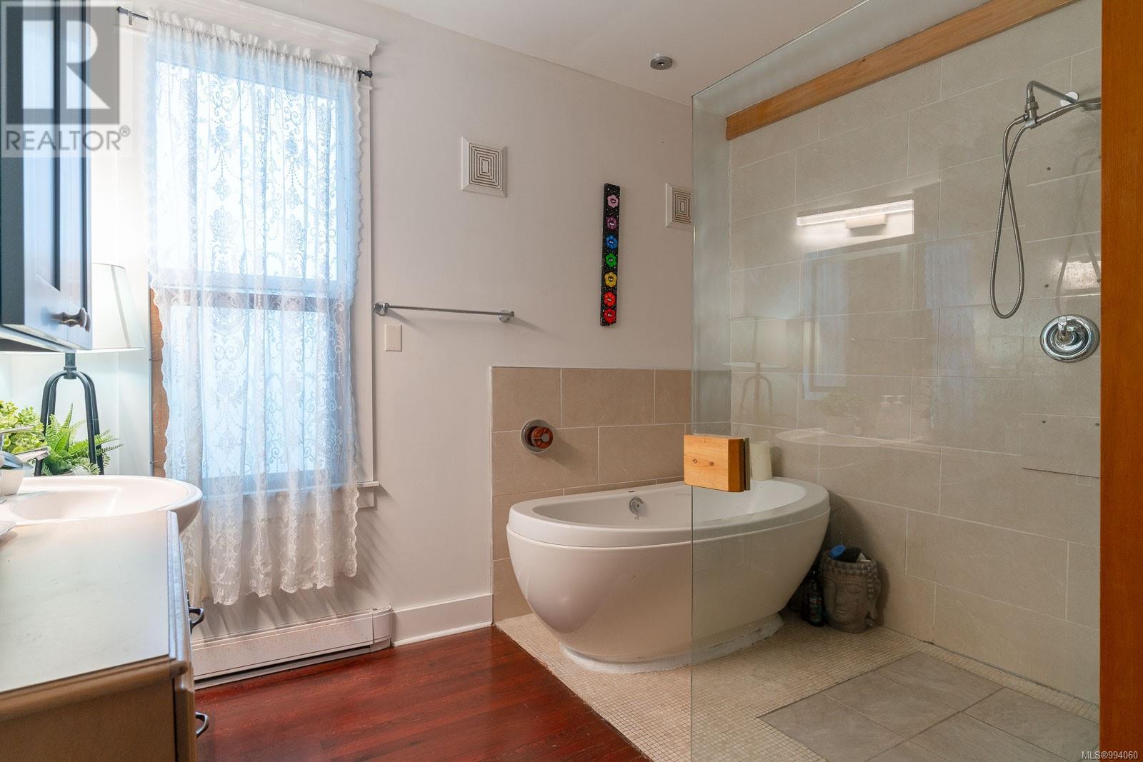 3203 Kingsway Ave, Port Alberni real estate listing 994060