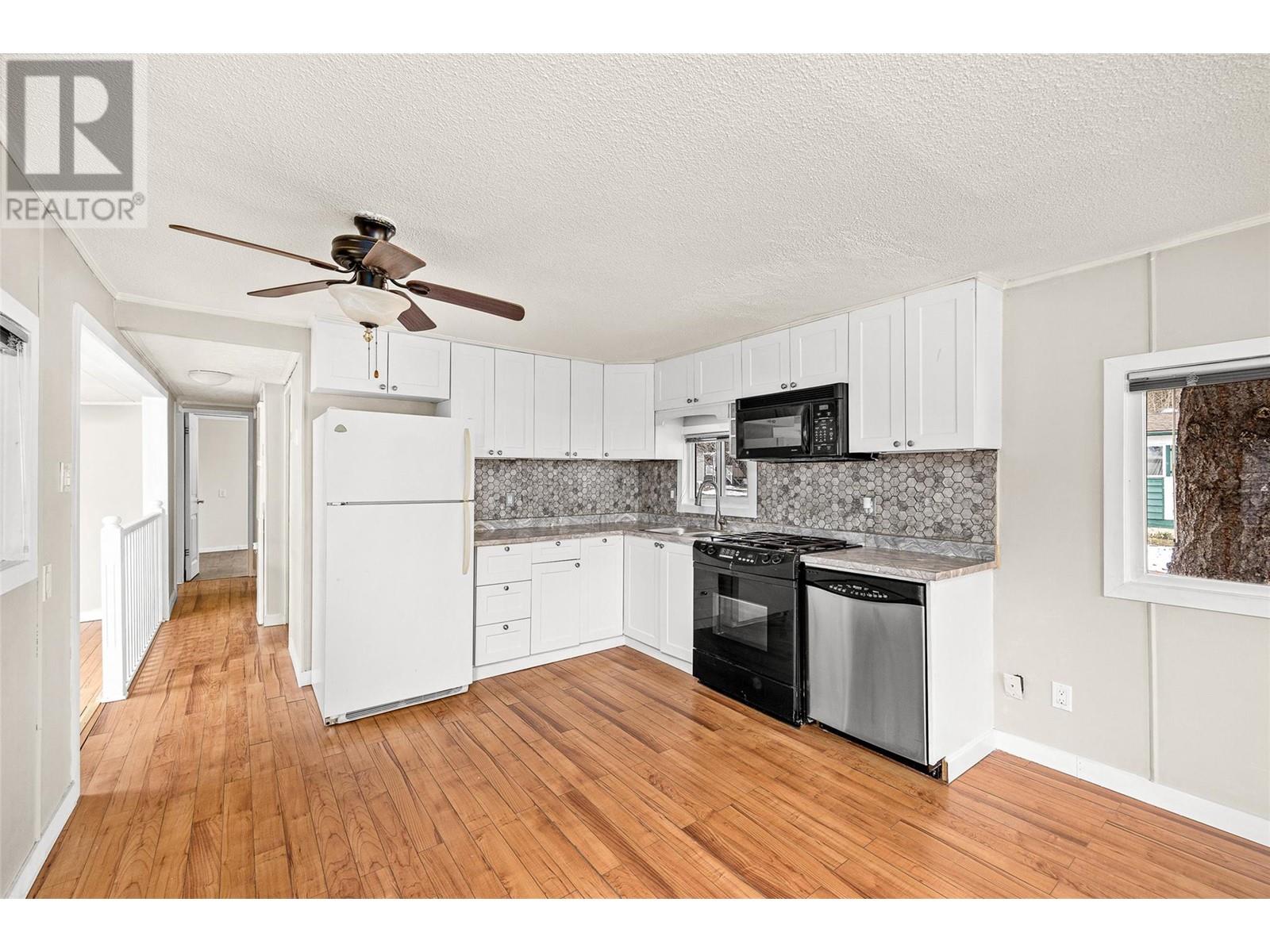 12 1881 Boucherie Road, Westbank