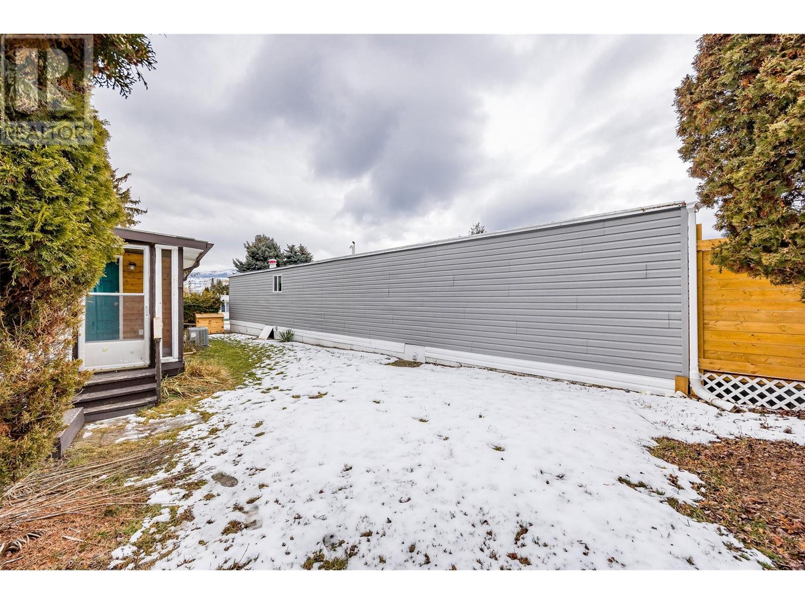12 1881 Boucherie Road, Westbank