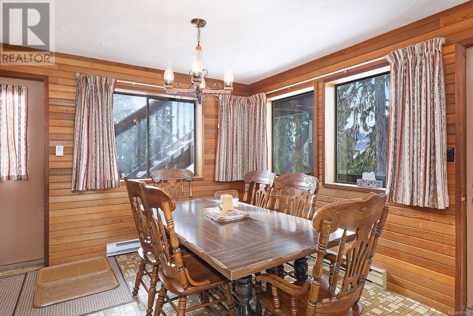 1005 Strata Way, Courtenay real estate listing 993809