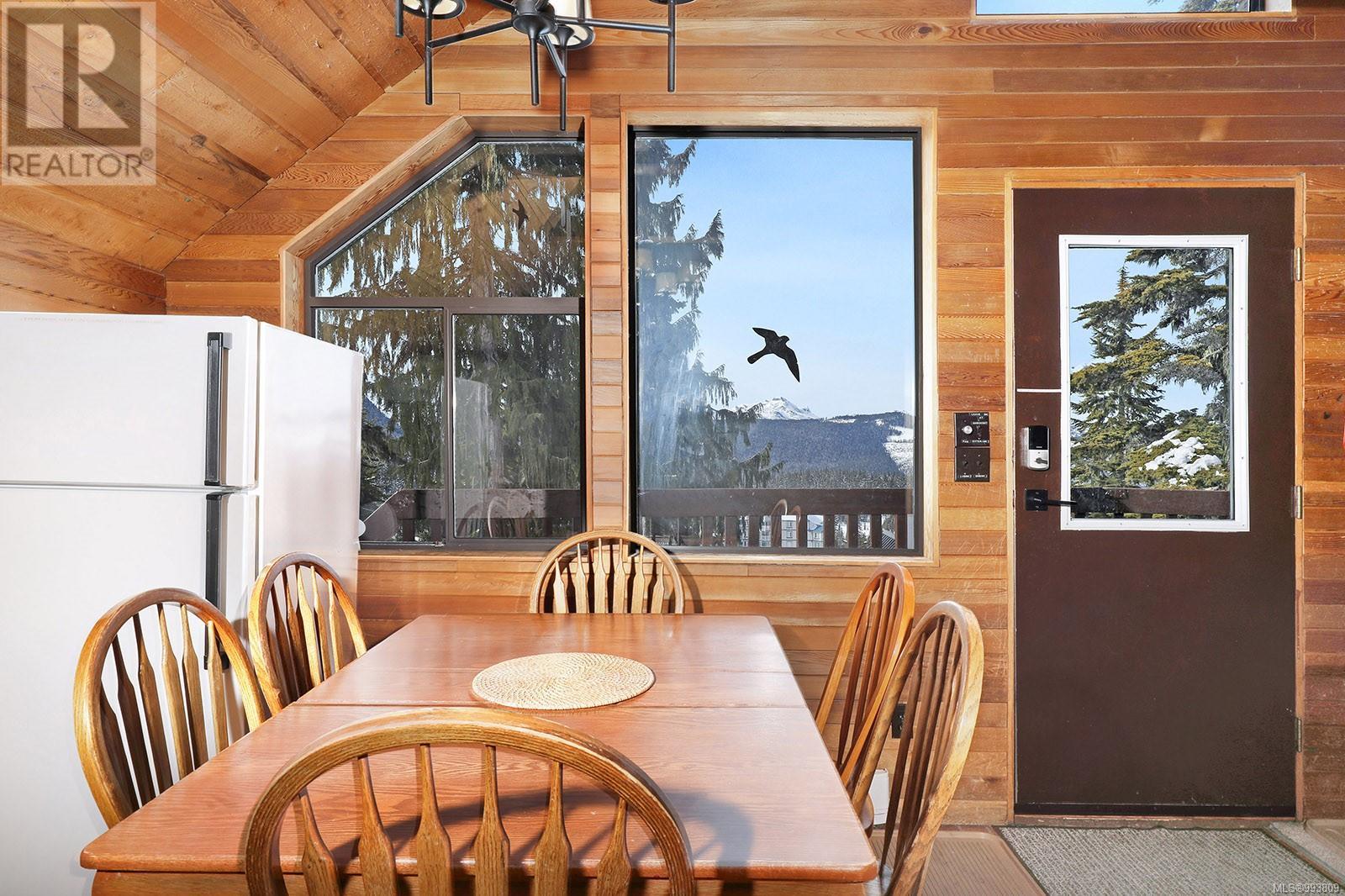 1005 Strata Way, Courtenay real estate listing 993809