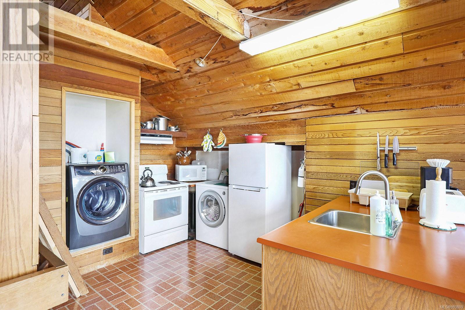 1005 Strata Way, Courtenay real estate listing 993809