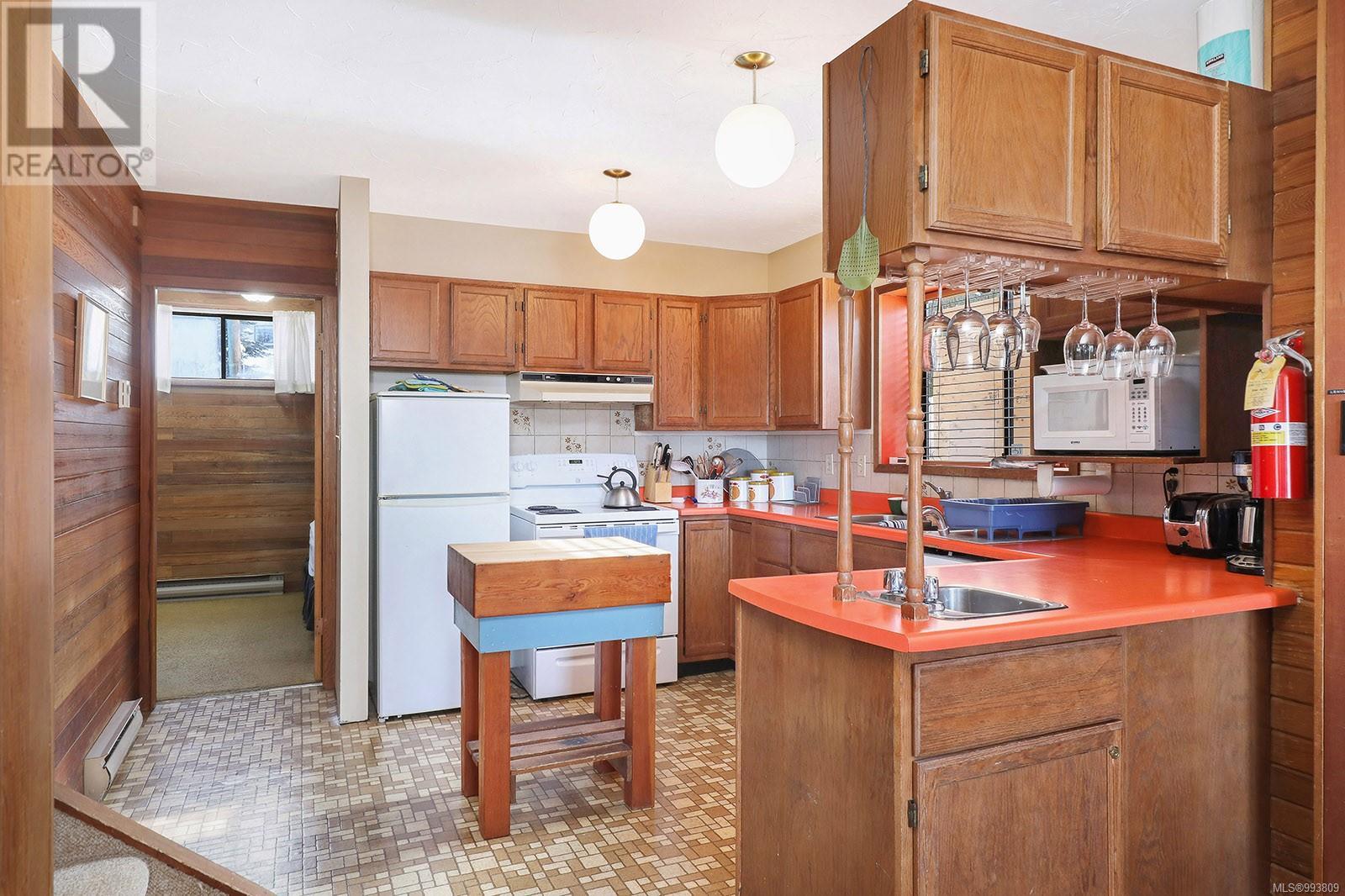 1005 Strata Way, Courtenay real estate listing 993809