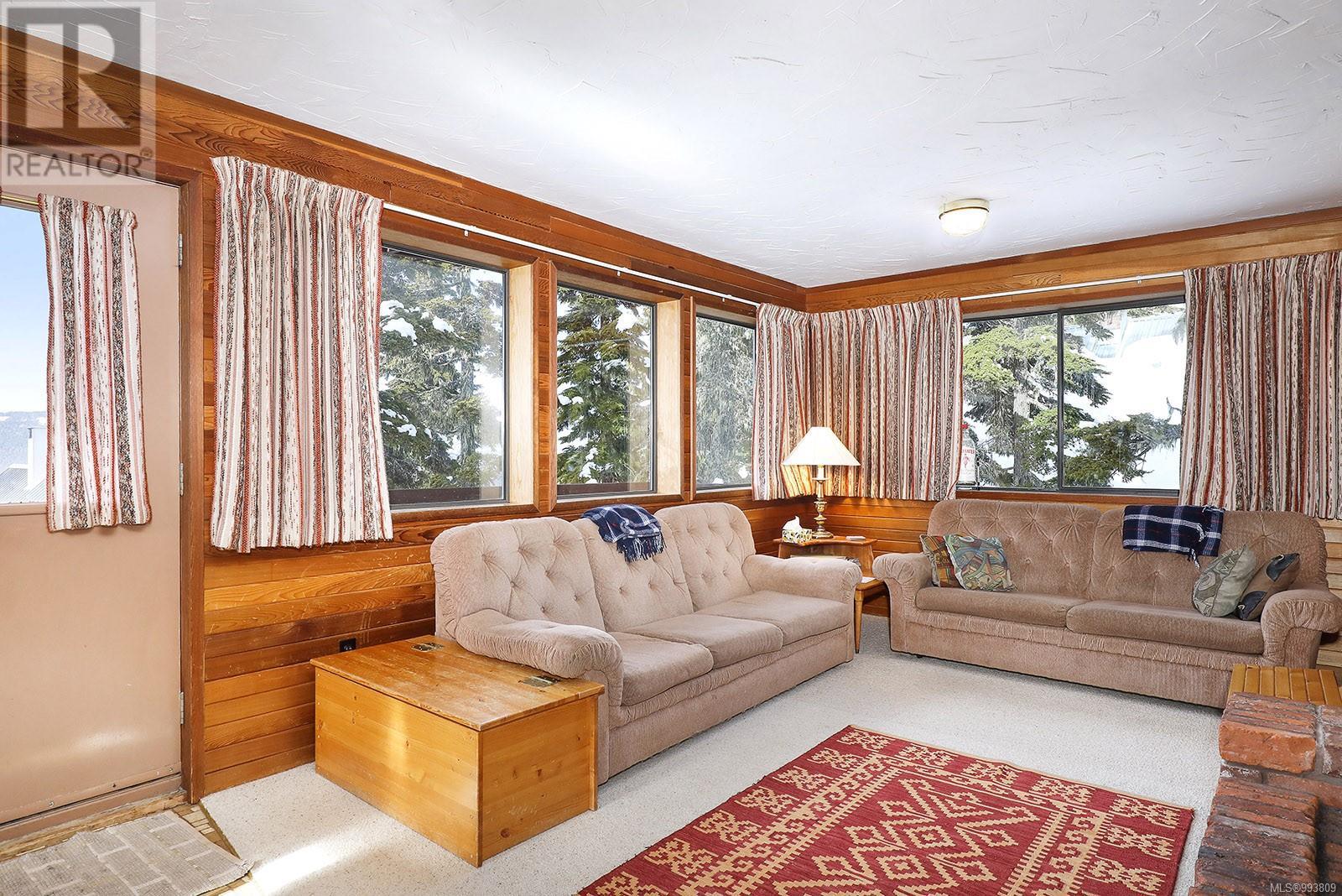 1005 Strata Way, Courtenay real estate listing 993809