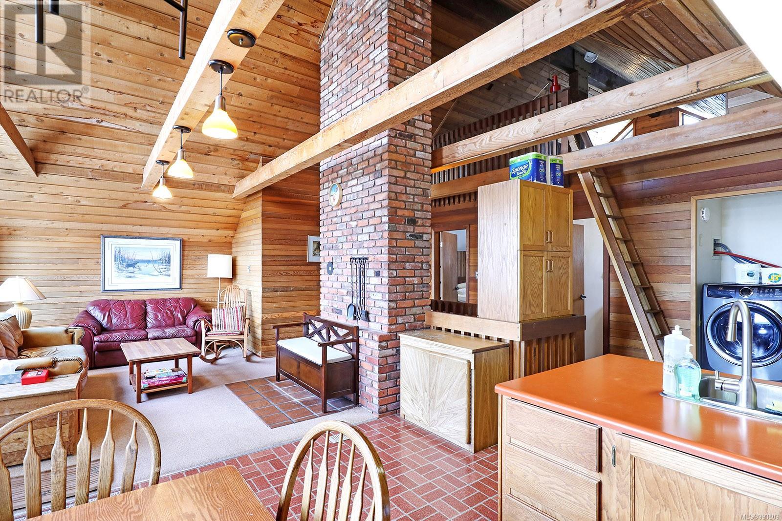 1005 Strata Way, Courtenay real estate listing 993809