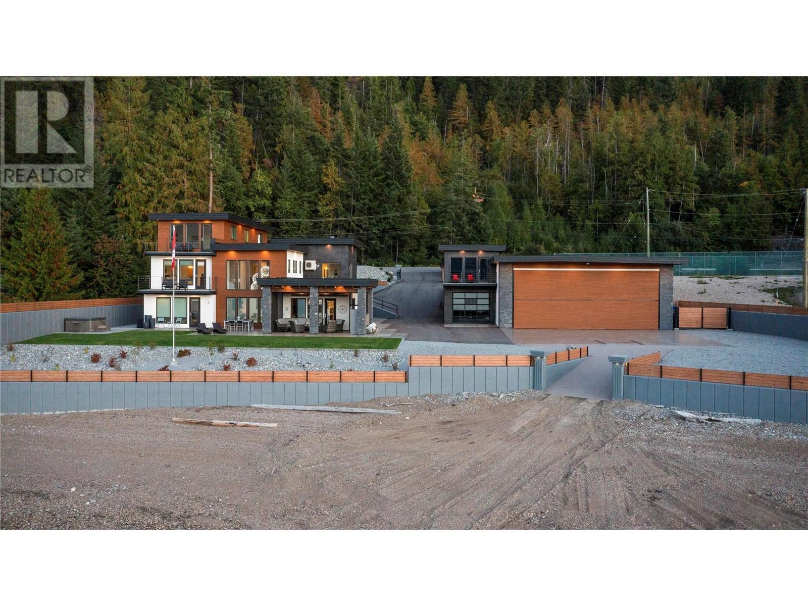 Photo 25 of 2639 Eagle Bay Road Unit C, Blind Bay BC
