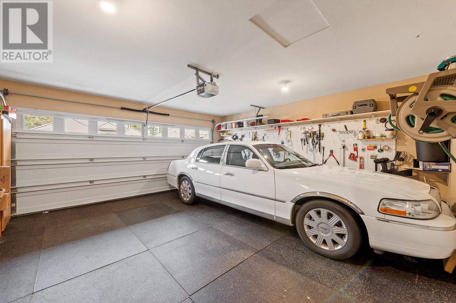  4345 Gallaghers Fairway South, Kelowna