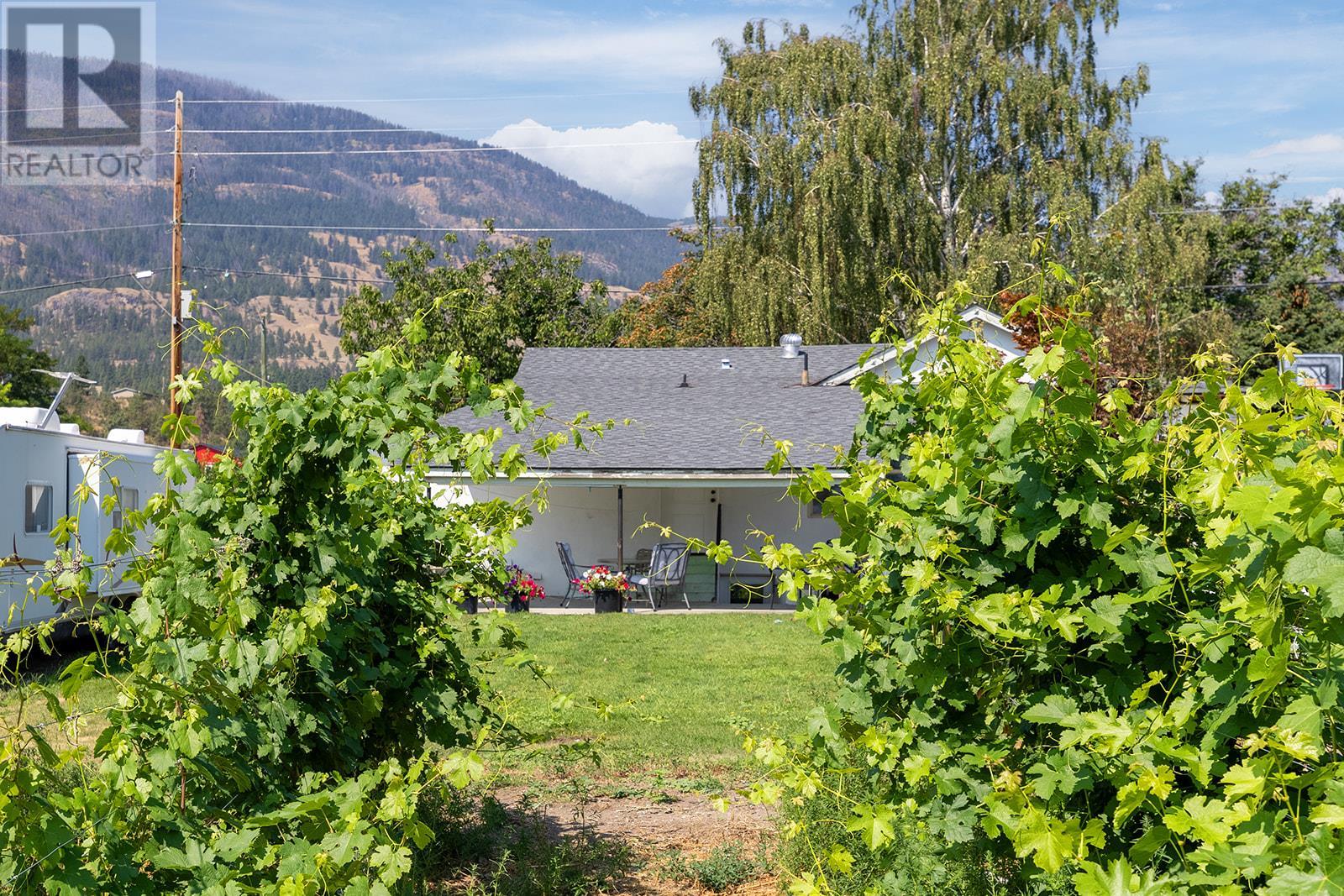 5463 Sumac Street, Oliver