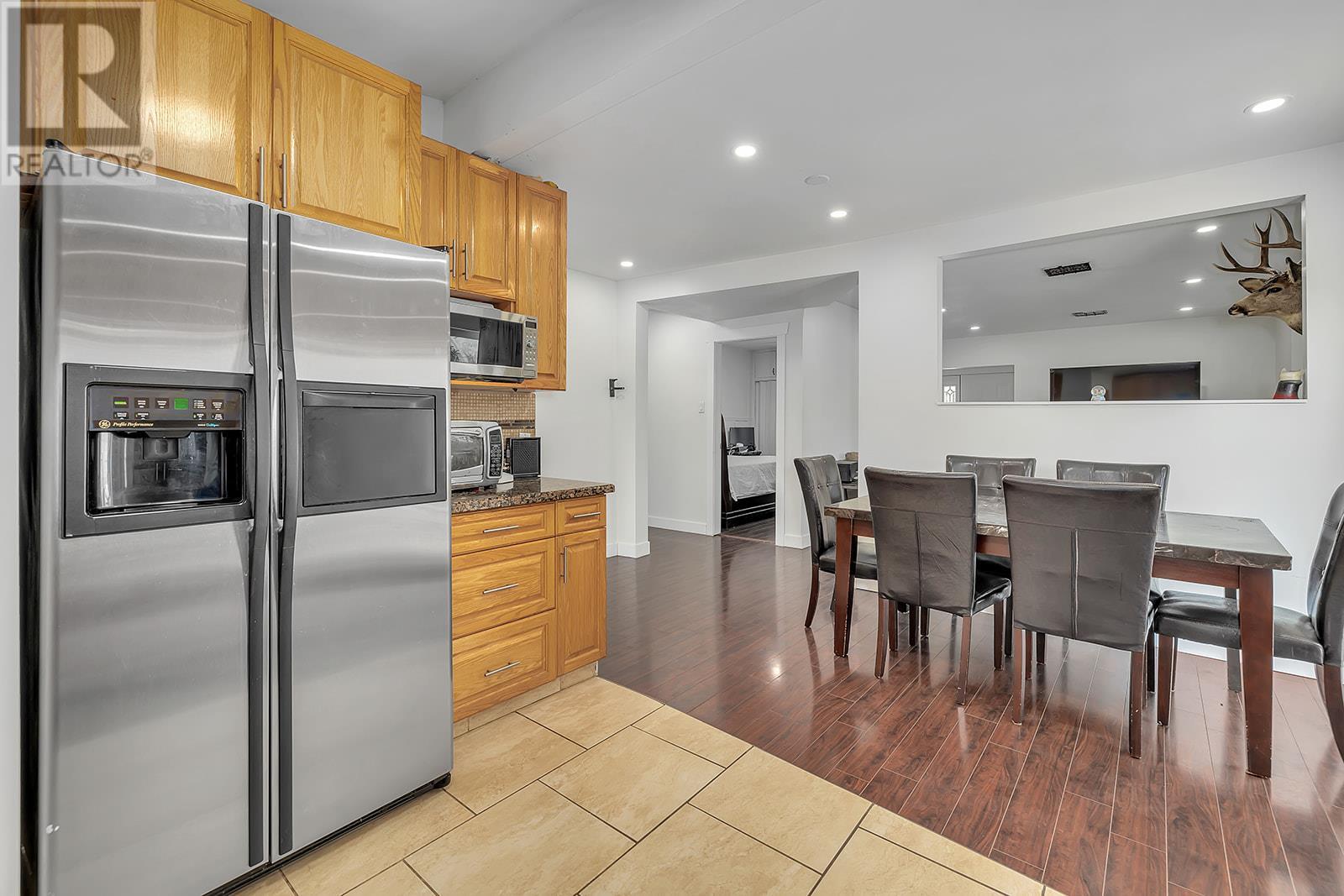 5463 Sumac Street, Oliver