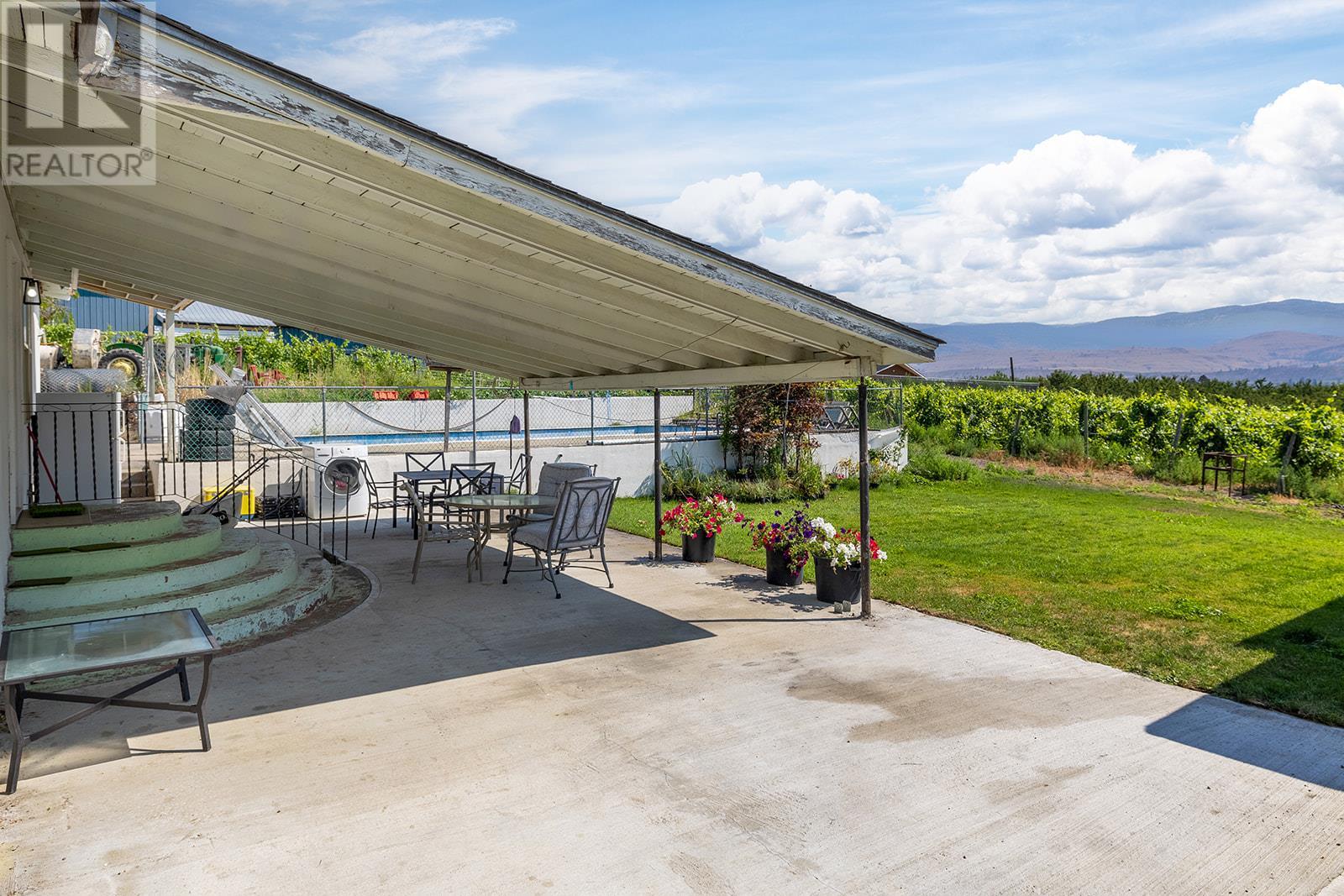 5463 Sumac Street, Oliver