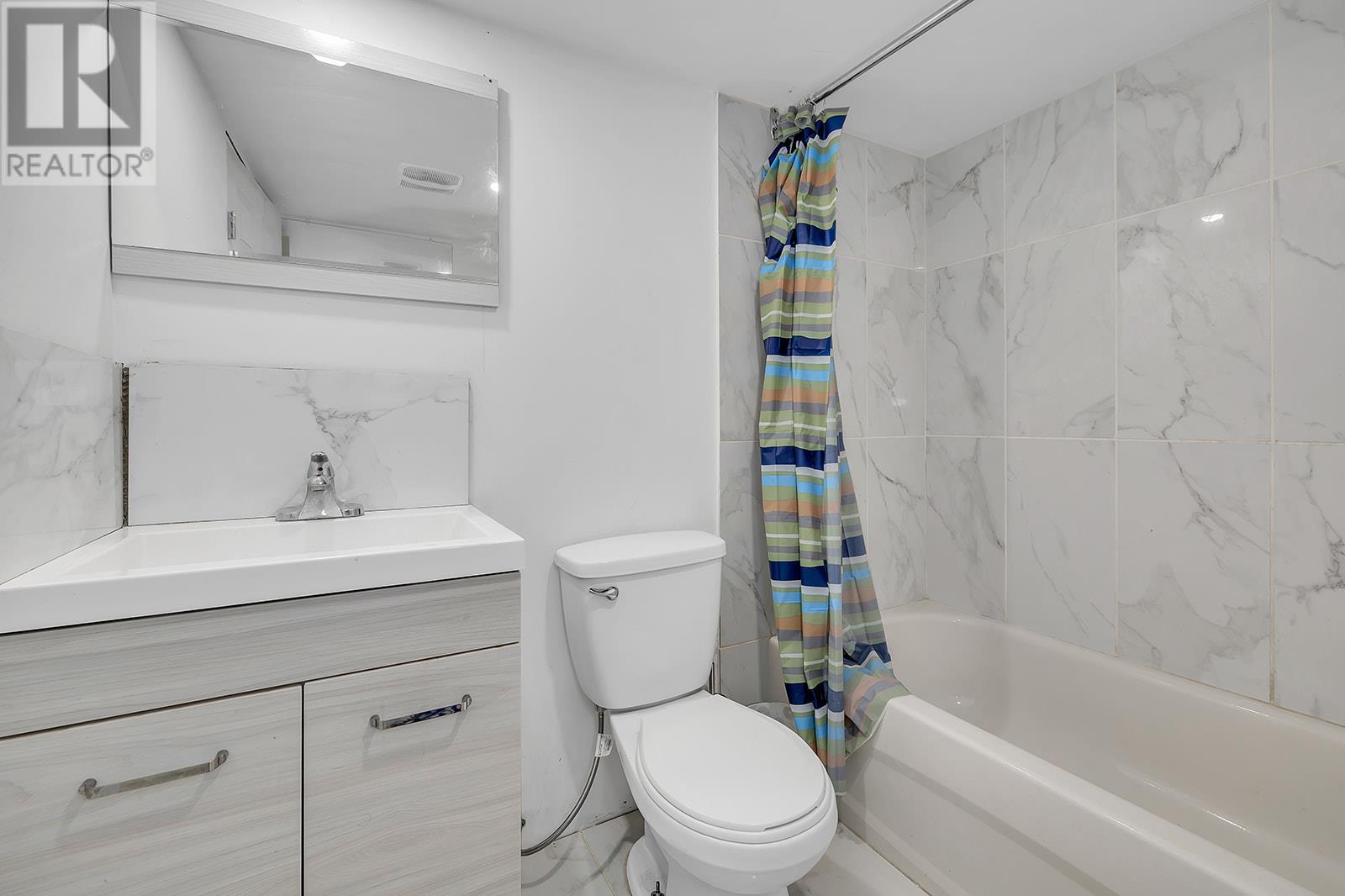 5463 Sumac Street, Oliver