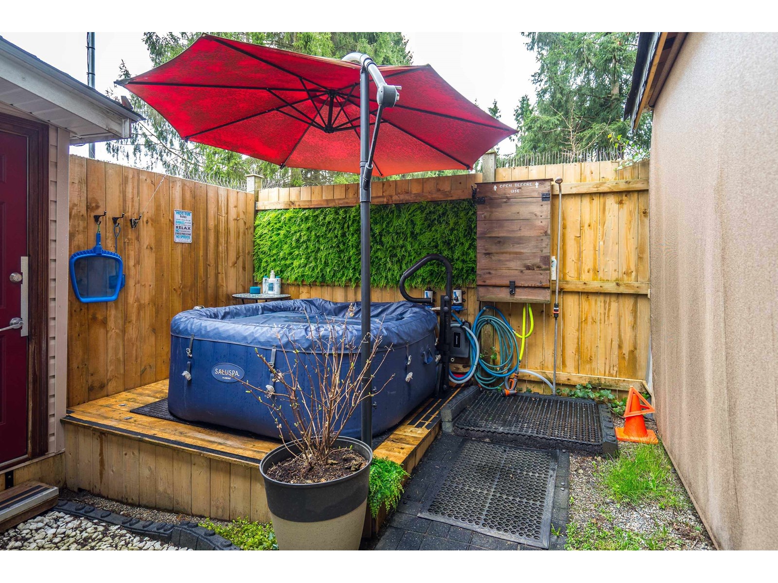 Photo 35 of 15428 Madrona Drive, Surrey BC